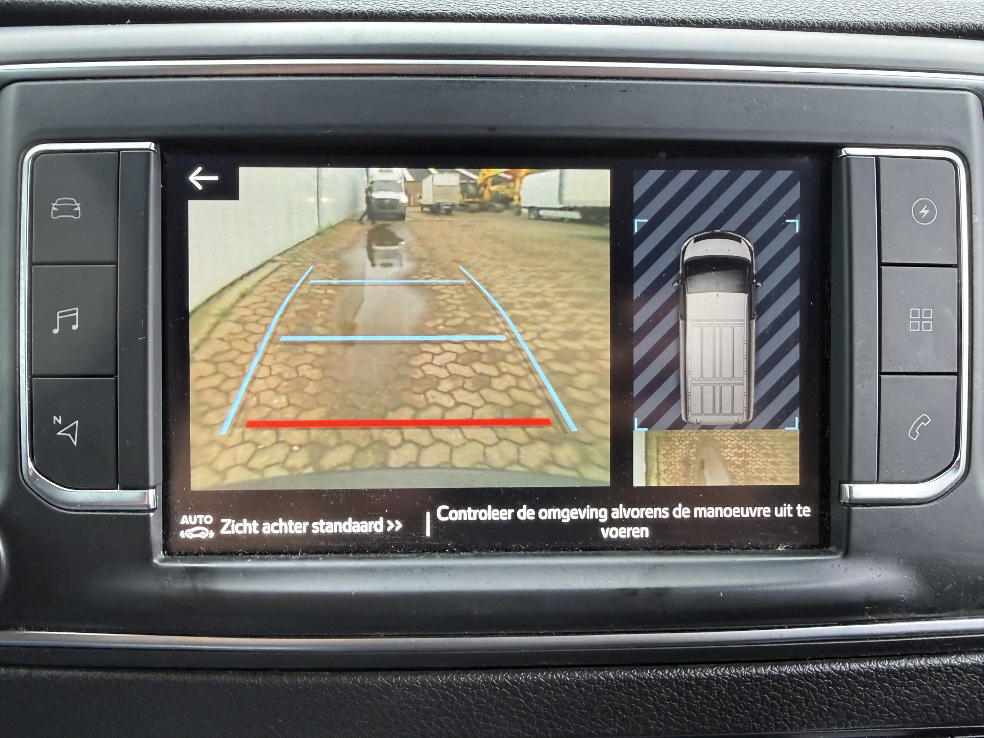 Toyota ProAce Electric 75kWh 136PK L2 Elektrisch 93.3% (SOH) 330km WLTP Snelladen Cruise Control Climate Control Carplay Navigatie 360° Camera Snelladen