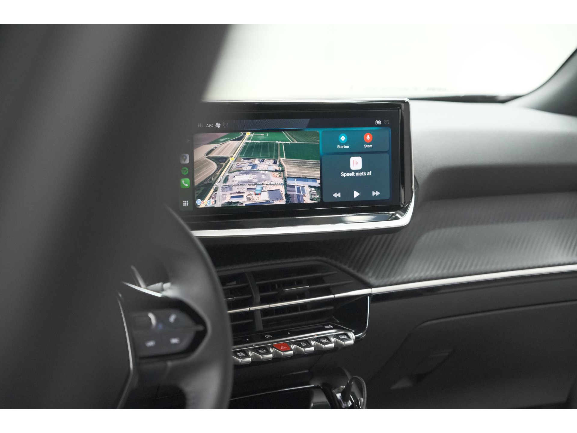 Peugeot 2008 Hybrid 145 e-DCS6 Allure | 360 Camera | Adaptieve Cruise Control | Dodehoekdetectie | Navigatie