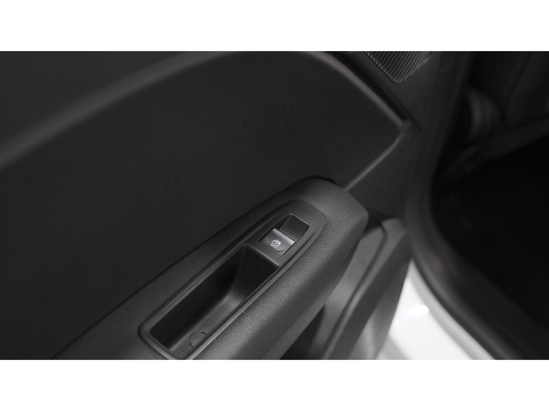 Renault Captur TCe 90 Techno | Camera | Navigatie | Pack Winter | Apple Carplay