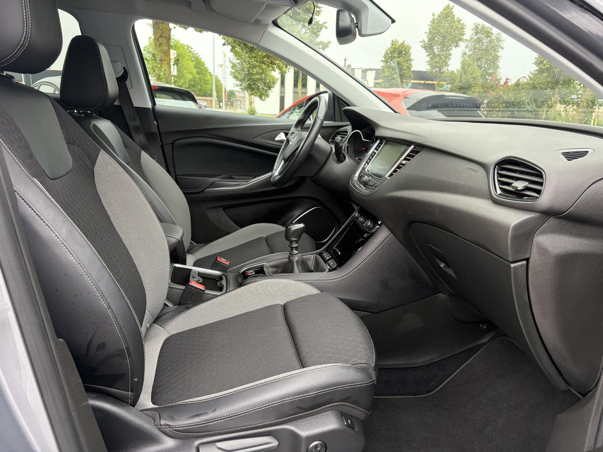Opel Grandland X 1.2 Turbo Ultimate D-riem vv in 12-2024,1e Eigenaar,360° Camera,Trekhaak,131pk,6 Bak,Navi,Halfleder,Dodehoek,Rijstrooksensor,Keyless,Stoelverw,N.A.P,Apk tot 02-2027