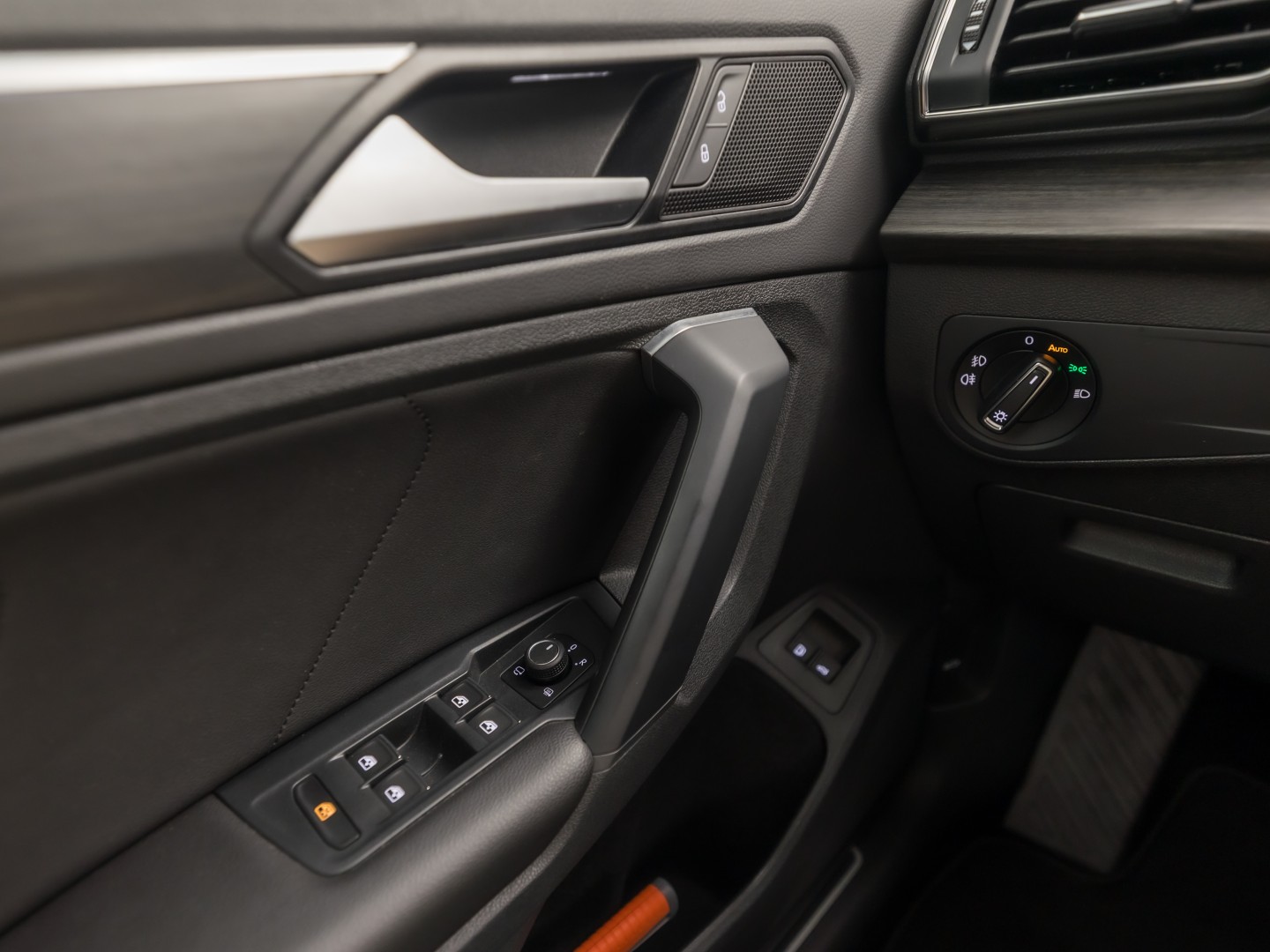 SEAT Tarraco 1.4 TSI e-Hybrid PHEV Xcellence Sport 245Pk Automaat (APPLE CARPLAY, GROOT NAVI, MEMORY SEAT, LEDER, CAMERA, SPORTSTOELEN, STOELVERWARMING, ELEK ACHTERKLEP, GETINT GLAS, NIEUWSTAAT)