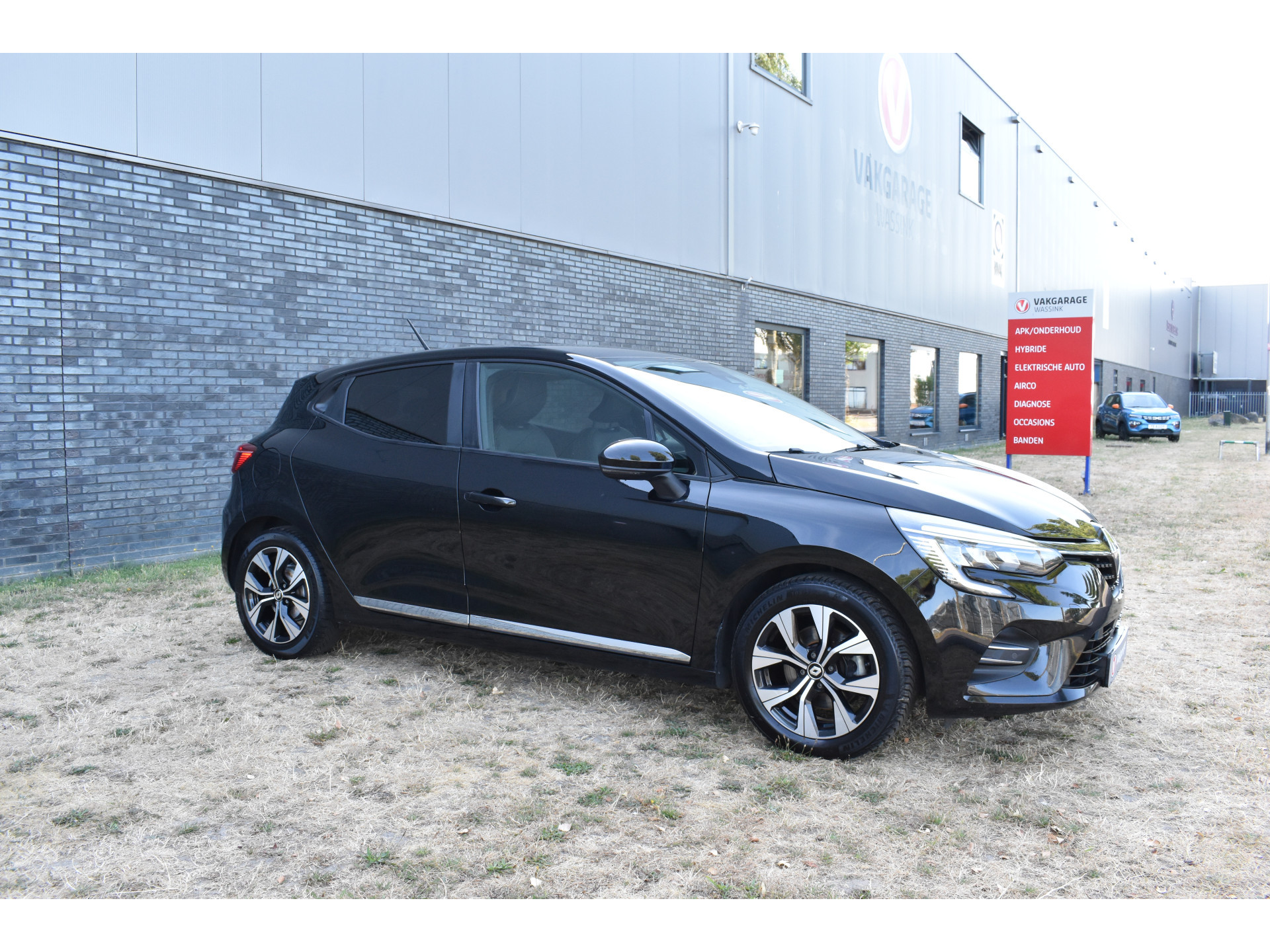 Renault Clio 1.6 E-Tech Hybrid 145 Evolution Hybride Automaat  Navigatie