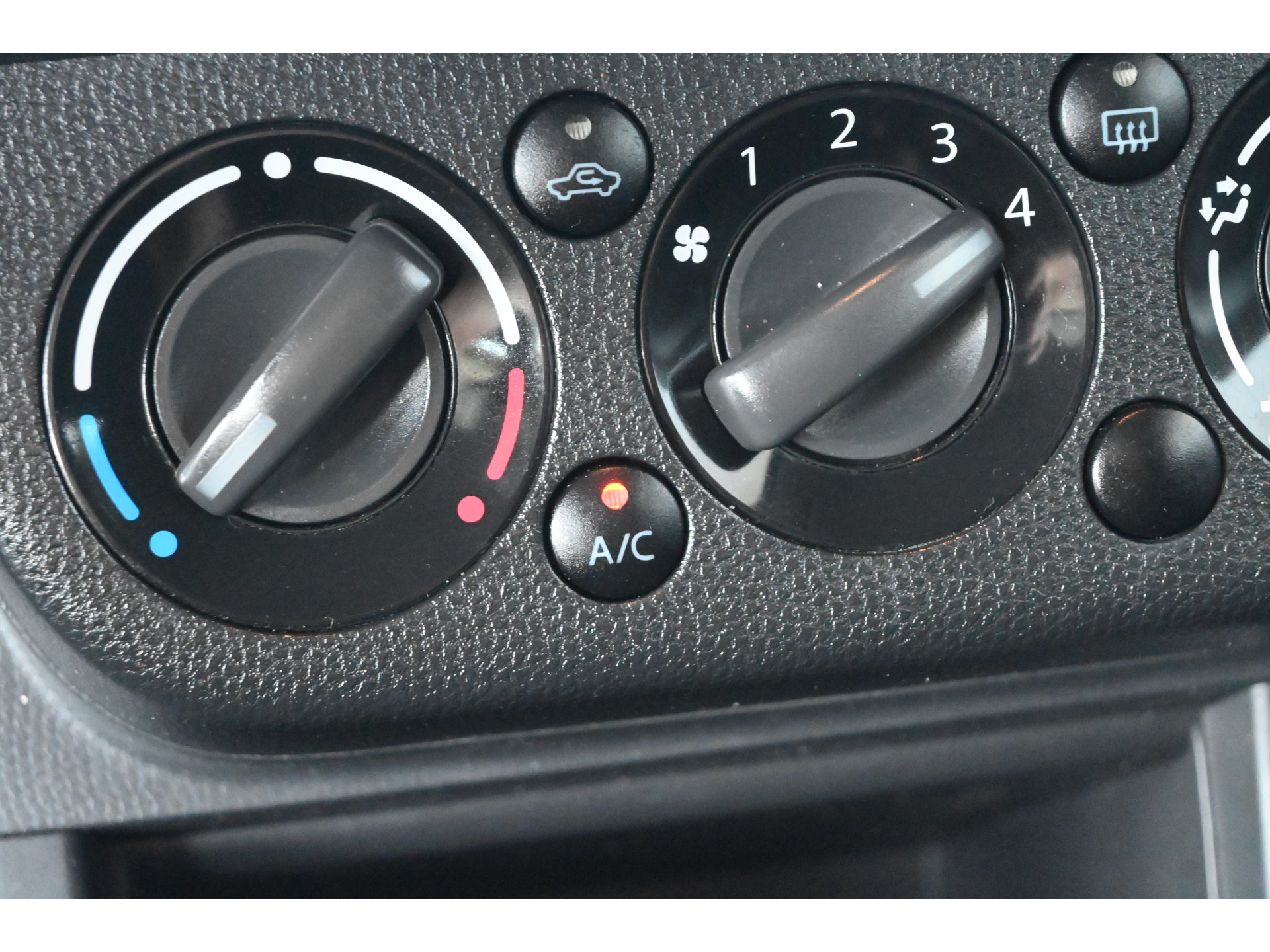 Suzuki Swift 1.3 Cool NAP!!  Airco Trekhaak Elektrisch Pakket! Direct Leverbaar! Inruil Mogelijk!