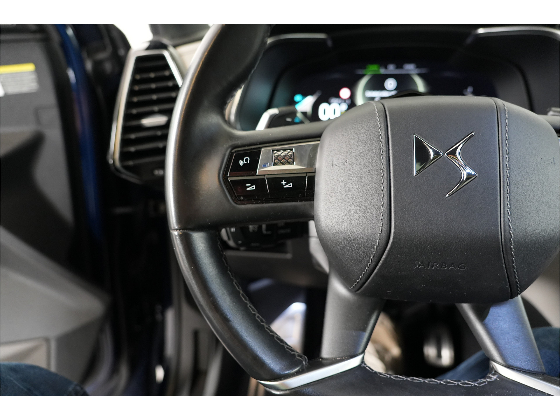 DS 7 E-Tense 4x4 La Première 360 pk PHEV | SOH 96% | Pano | Massage | Nachtzicht | Focal | 360° Cam | Nappa |