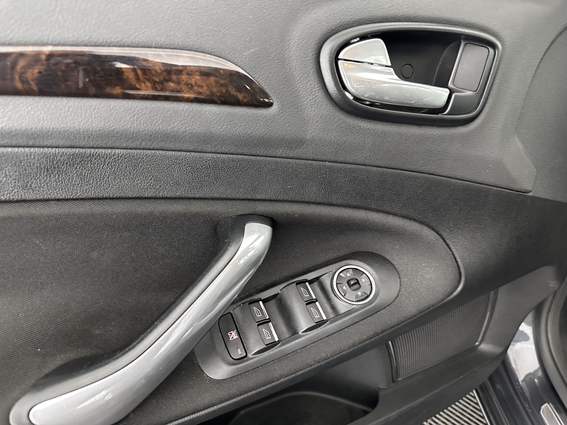 Ford Mondeo 2.0-16V Ghia *NAVI-FULLMAP | ECC | PDC | CRUISE | COMFORT-SEATS | 16"ALU*