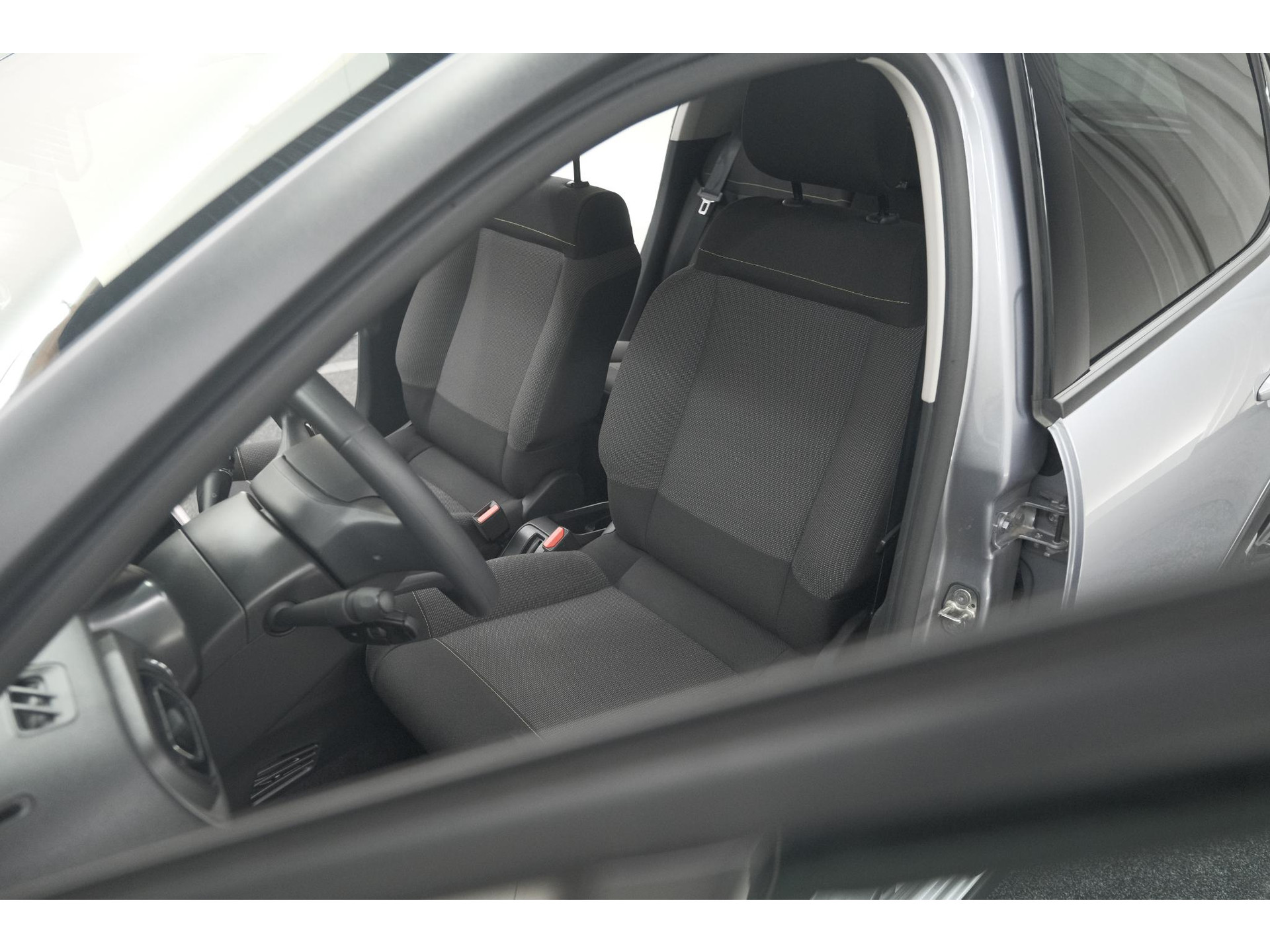 Citroen C3 PureTech 110 EAT6 Max | Apple Carplay | Parkeersensoren | Climate Control | 16 Inch Lichtmetalen Velgen