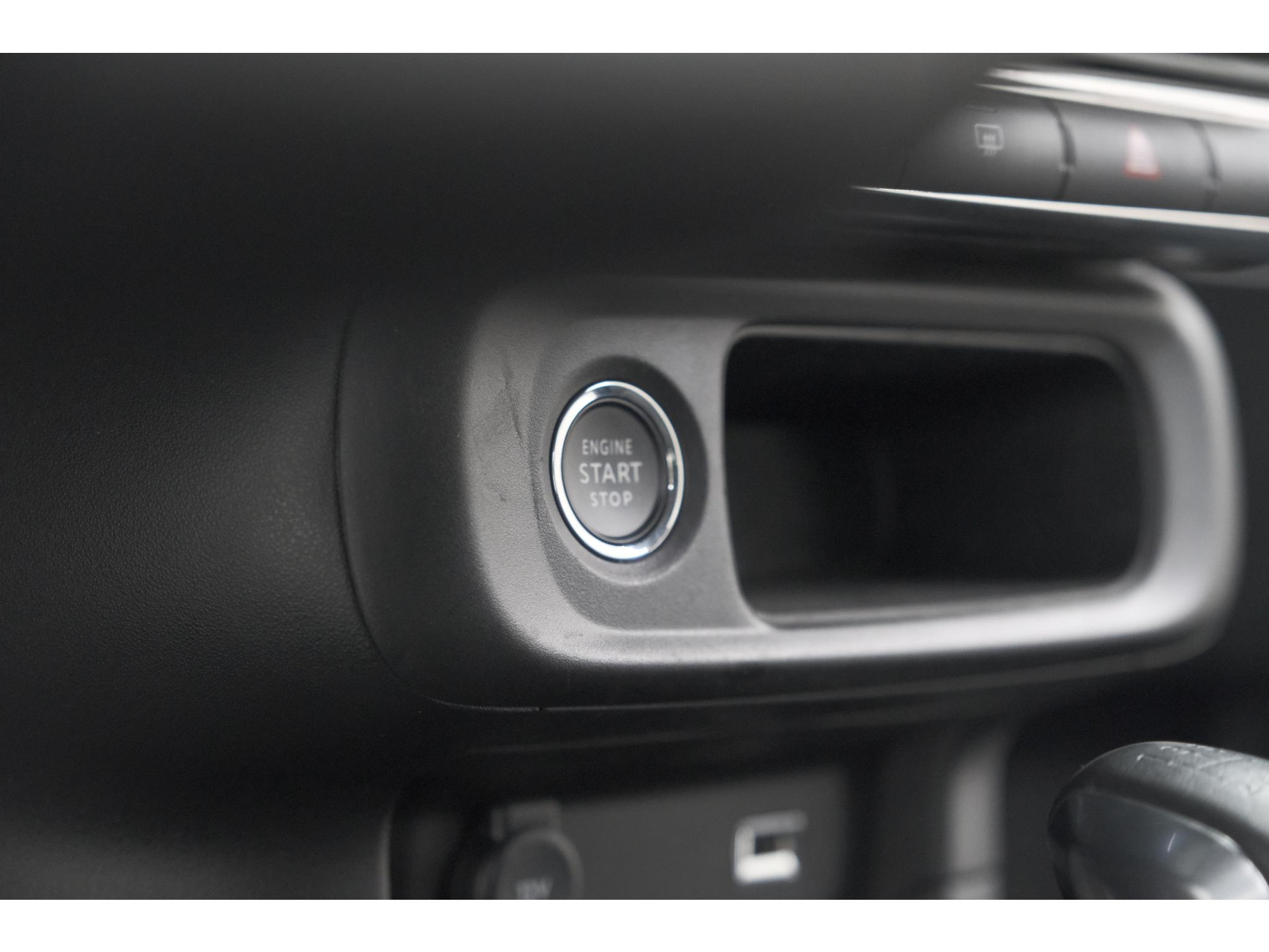 Citroen C3 PureTech 83 Max | Camera | Stoelverwarming | Navigatie | Parkeersensoren