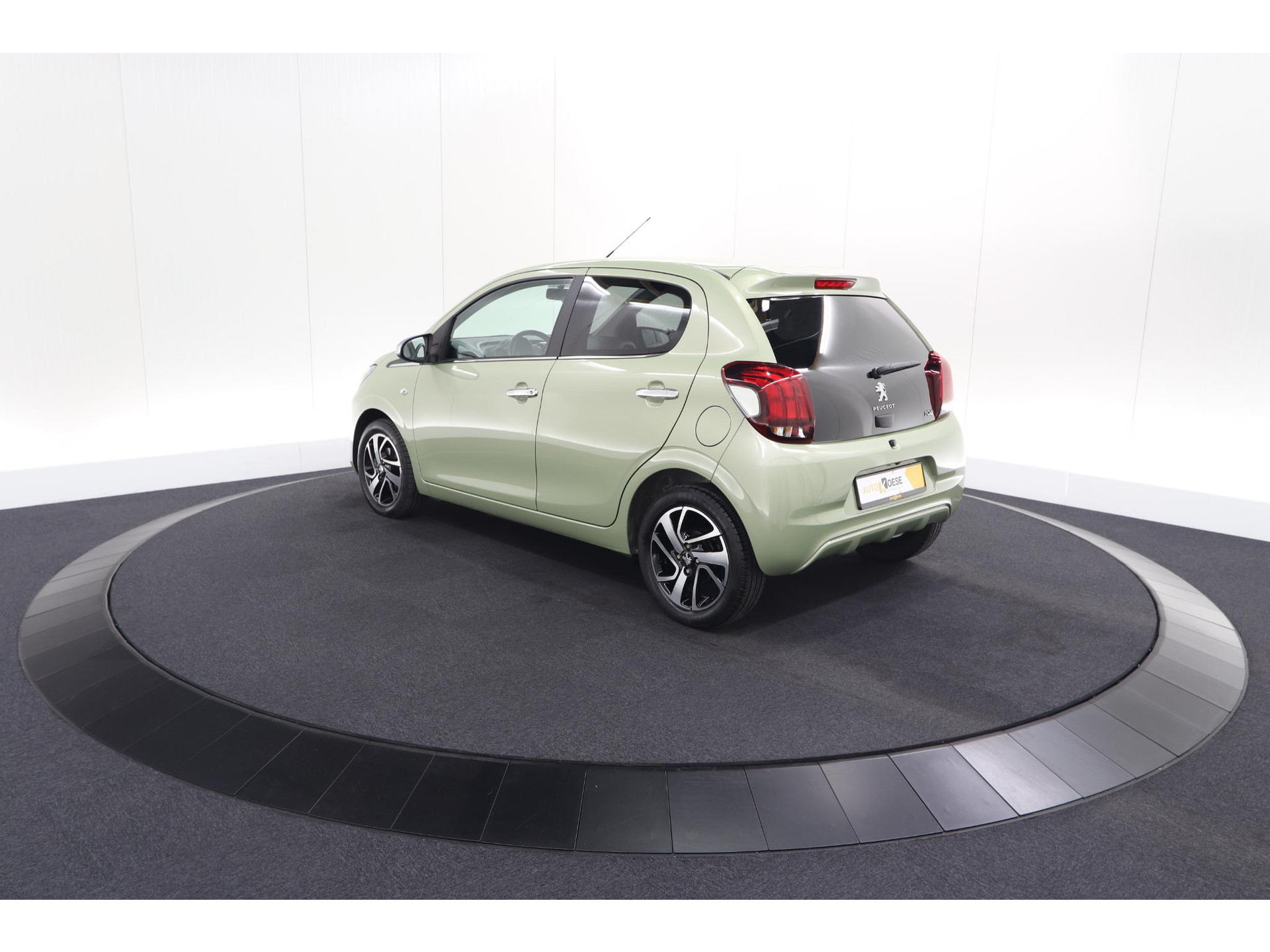 Peugeot 108 1.0 e-VTi Allure | Camera | Climate Control | Apple Carplay | 15 Inch Lichtmetalen Velgen