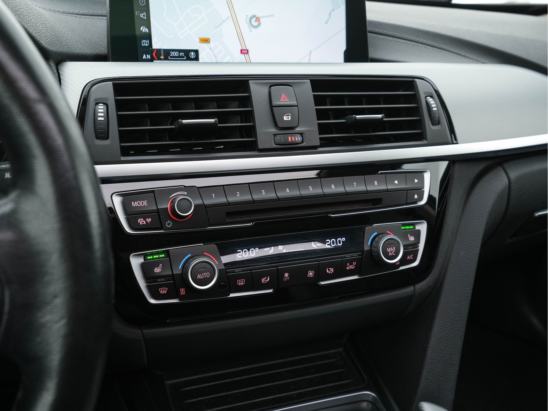 BMW 3-serie Touring 320d EDE Executive Aut. *PANO | LEATHER | FULL-LED | DIGI-COCKPIT | HEATED-SPORTSEATS | NAVI-FULLMAP | PRIVACY-GLASS | ECC | KEYLESS | LANE-ASSIST | PDC | CRUISE | TOWBAR | 18''ALU*