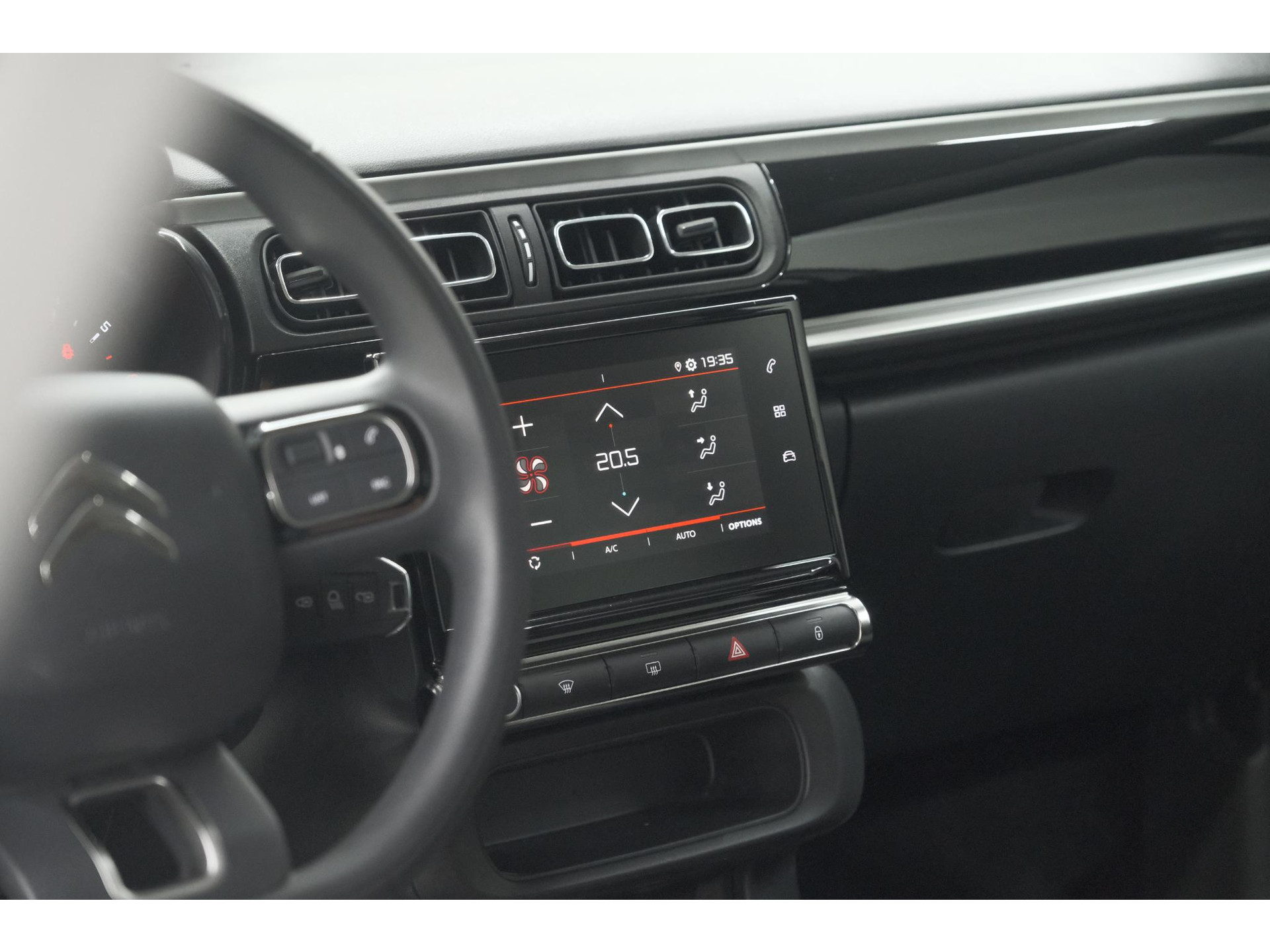 Citroen C3 PureTech 110 EAT6 Max | Parkeersensoren | Apple Carplay | 16 Inch Lichtmetalen Velgen