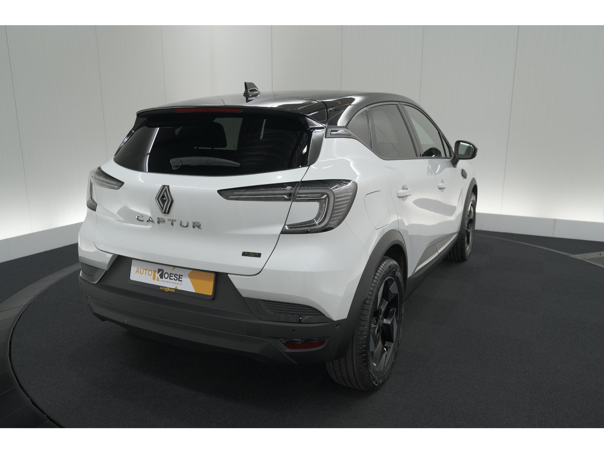 Renault Captur 1.8 E-Tech full hybrid 160 techno | Camera | Adaptieve Cruise Control | Navigatie