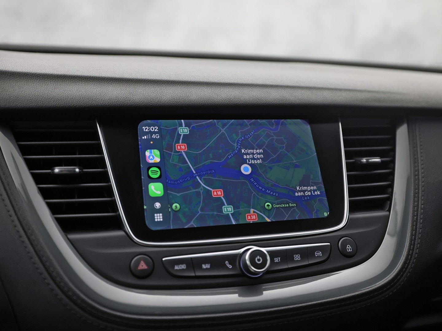 Opel Grandland X 1.2 Turbo Ultimate Sport Automaat (APPLE CARPLAY, MEMORY SEAT, STOELVERWARMING/KOELING, 360 CAMERA, STUURWIEL VERWARMD, KEYLESS, GETINT GLAS, NIEUWSTAAT)
