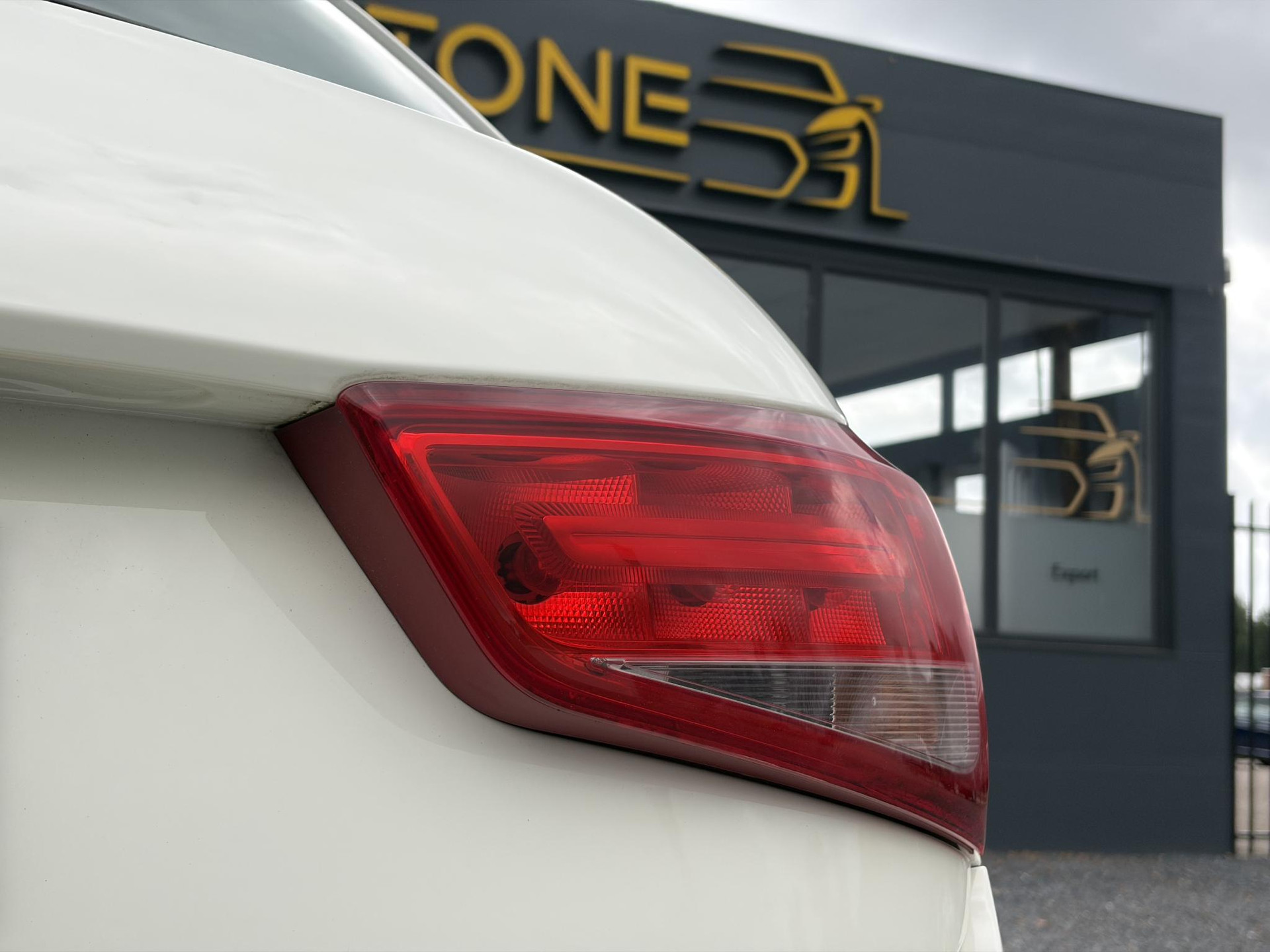 Audi A1 1.2 TFSI Ambition Pro Line ✓Carplay✓Clima✓Stoelverwarming✓Pdc✓Lm velgen✓85pk✓Zeer zuinig✓Apk tot 09-2027