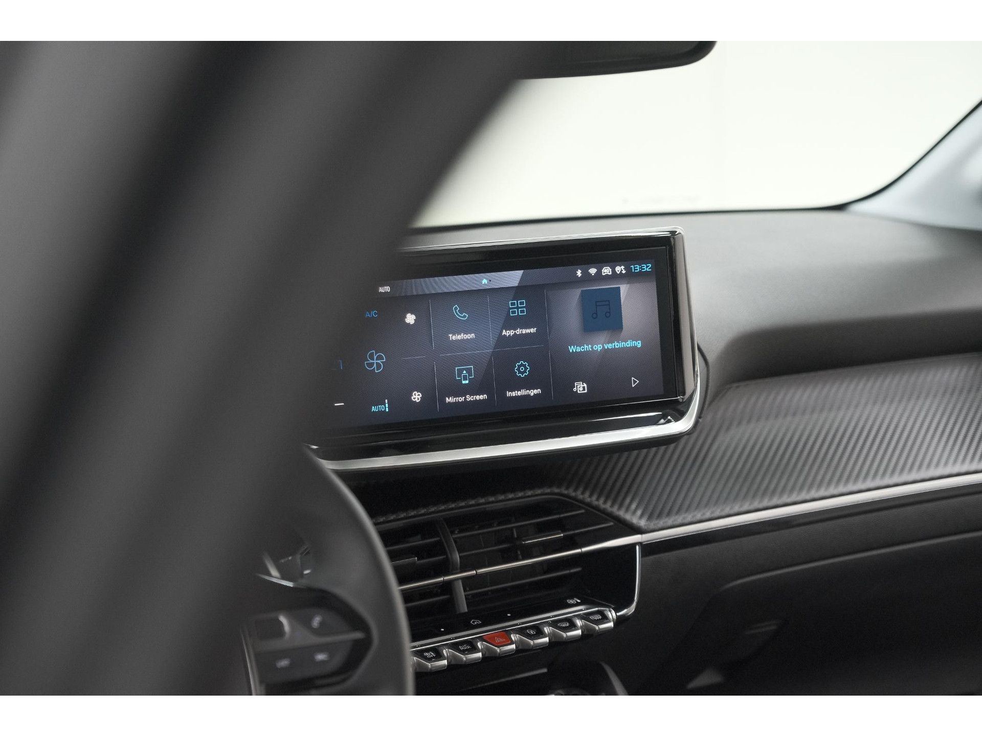 Peugeot 208 1.2 Hybrid 110 e-DCS6 Allure | Apple Carplay | Parkeersensoren Voor + Achter | Climate Control
