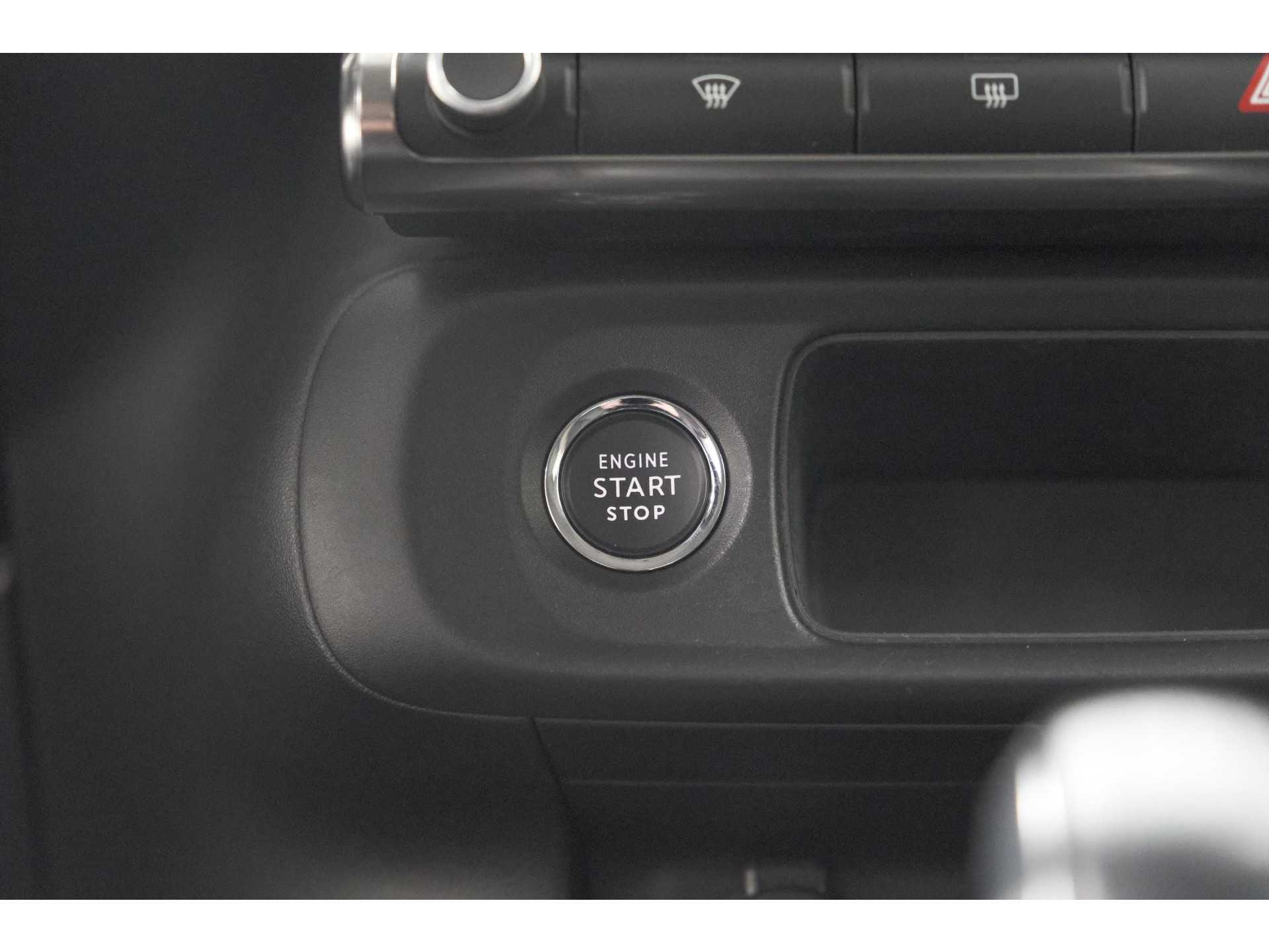 Citroen C3 PureTech 82 Max | Trekhaak | Keyless | Camera | Parkeersensoren | Navigatie | Stoelverwarming