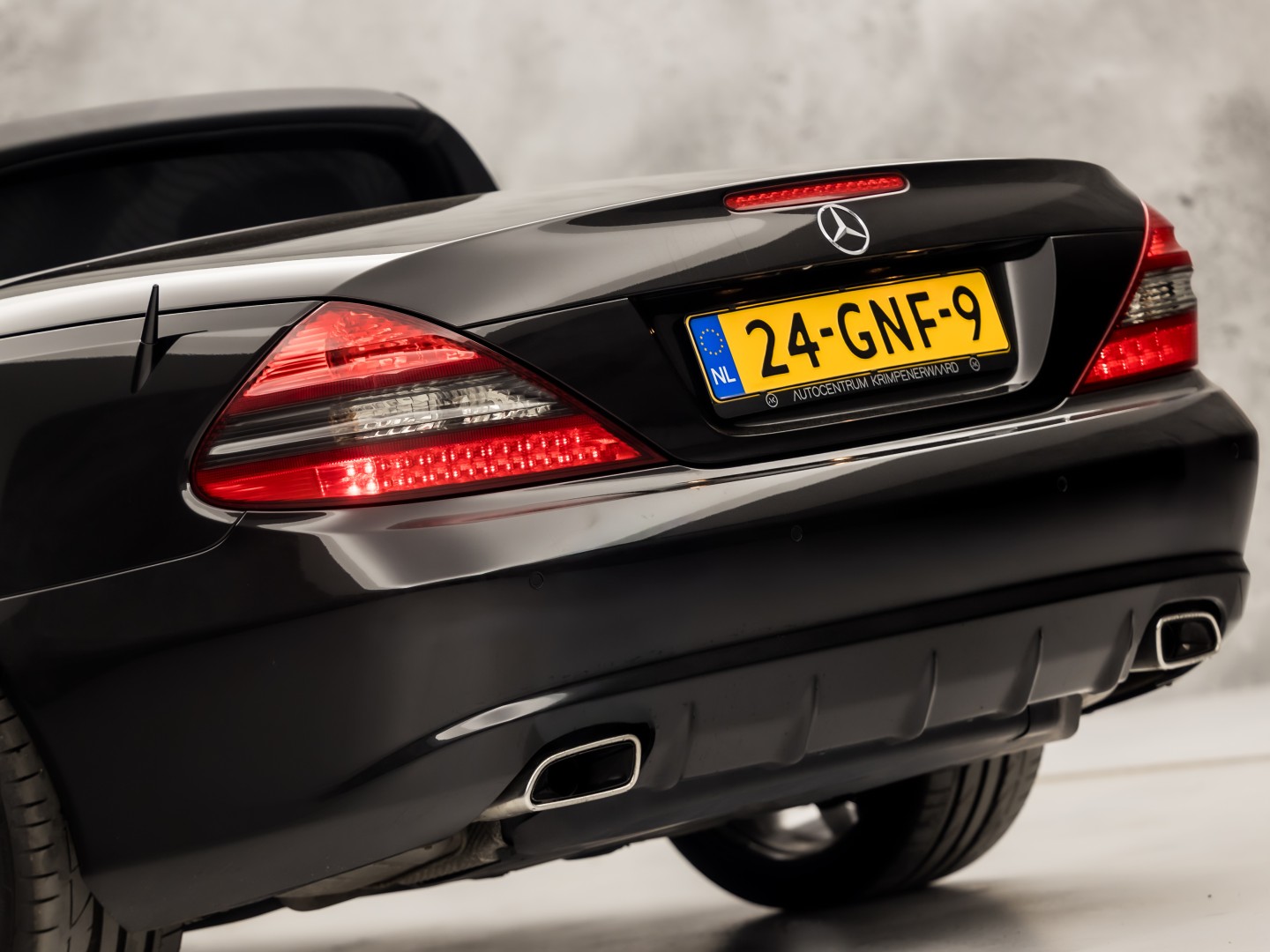 Mercedes-Benz SL-Klasse 280 AMG Sport 232Pk Automaat (NAVIGATIE, ORG. NL, LEDER, MEMORY SEATS, STOELVERWARMING, CRUISE, XENON, NIEUWE APK, NIEUWSTAAT)