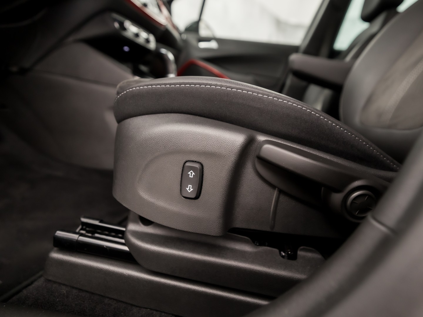 Opel Crossland 1.2 Turbo GS Sport Automaat 131Pk (TWO TONE, GROOT NAVI, APPLE CARPLAY, 360 CAMERA, LM VELGEN, STOELVERWARMING, NIEUWE APK, NIEUWSTAAT)