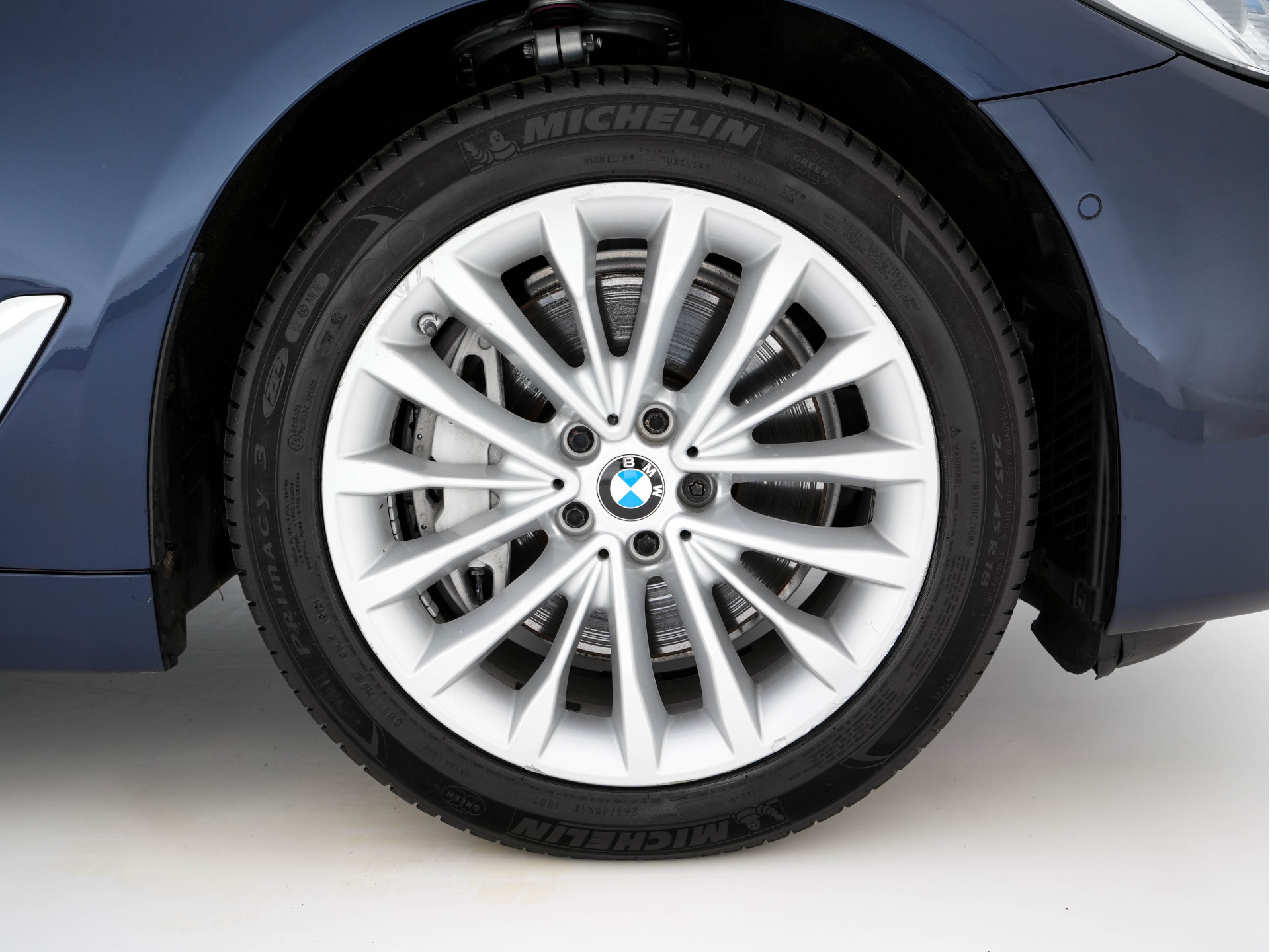 BMW 5-serie 540i xDrive High Executive Edition (INCL-BTW ) Aut.*PANO | LUXURY-LEATHER | LASER-LIGHT | BOWERS&WILKINS-AUDIO | MEMORY-PACK | HEATED/COOLED-COMFORTSEATS | DIGI-COCKPIT | NAVI-FULLMAP | SHIFT-PADDLES | CRUISE | 18''ALU*