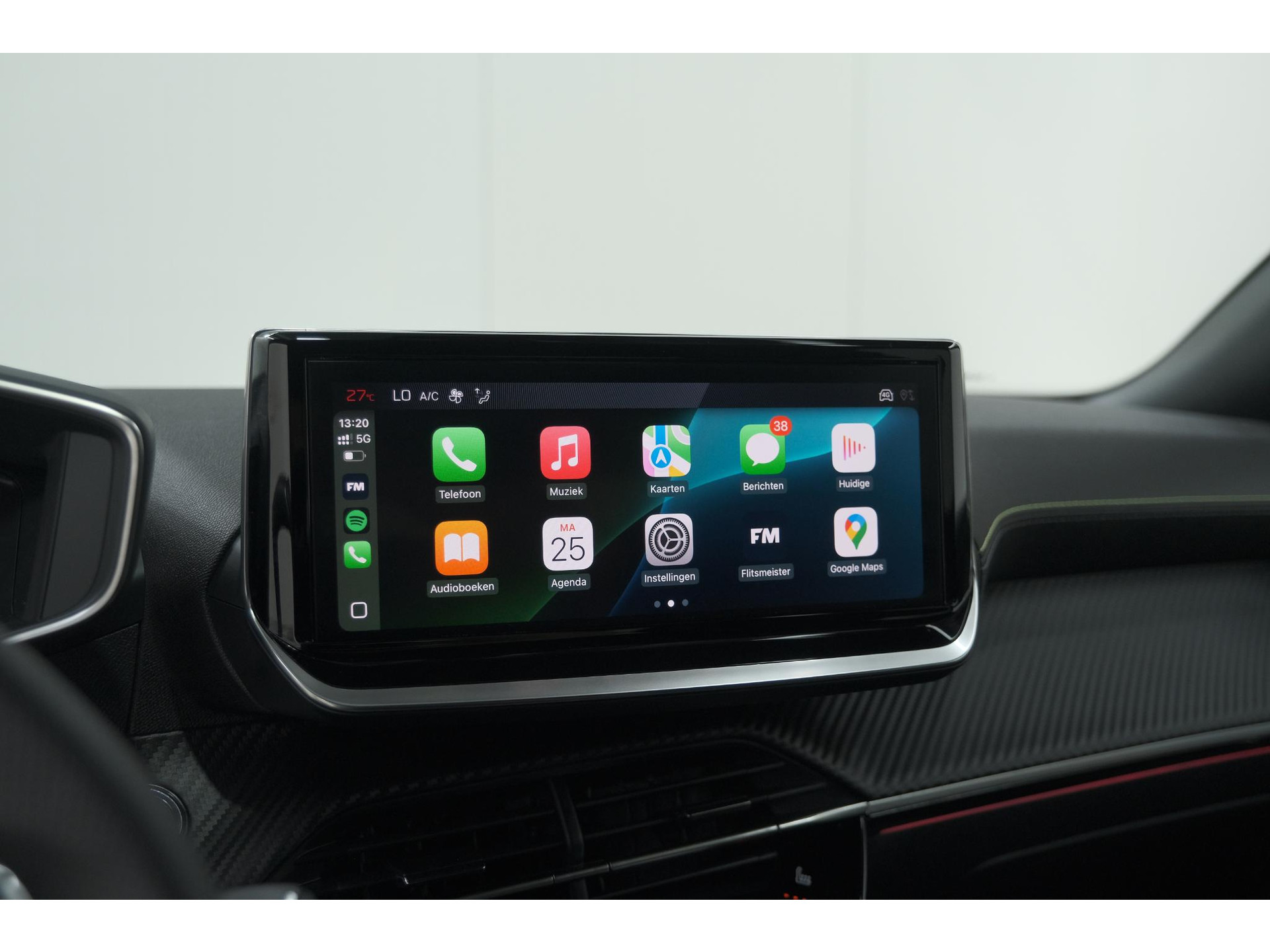 Peugeot 2008 PureTech 130 EAT8 GT | 360 Camera | Adaptieve Cruise Control | Stoelmaasage | Apple Carplay
