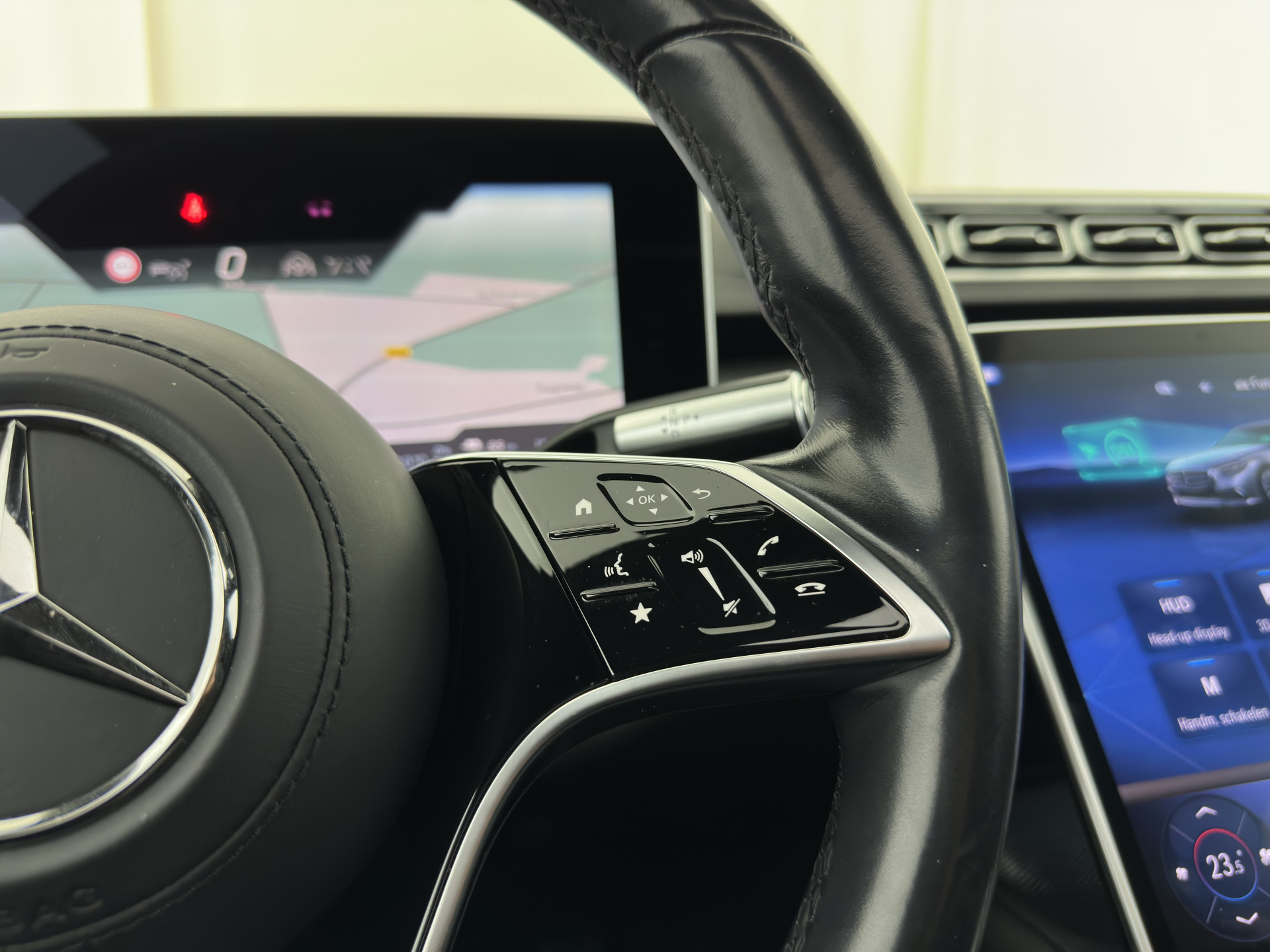 Mercedes-Benz S-klasse 580 e 4MATIC Lang [ Plug-In ] (INCL-BTW) Aut. *PANO | NAVI-FULLMAP | DISTRONIC | BURMESTER-AUDIO | TOP-VIEW | KEYLESS | FULL-LED | DIGITAL-COCKPIT | AMBIENT-LIGHT | HEATED/VENTILATED-SEATS |...*