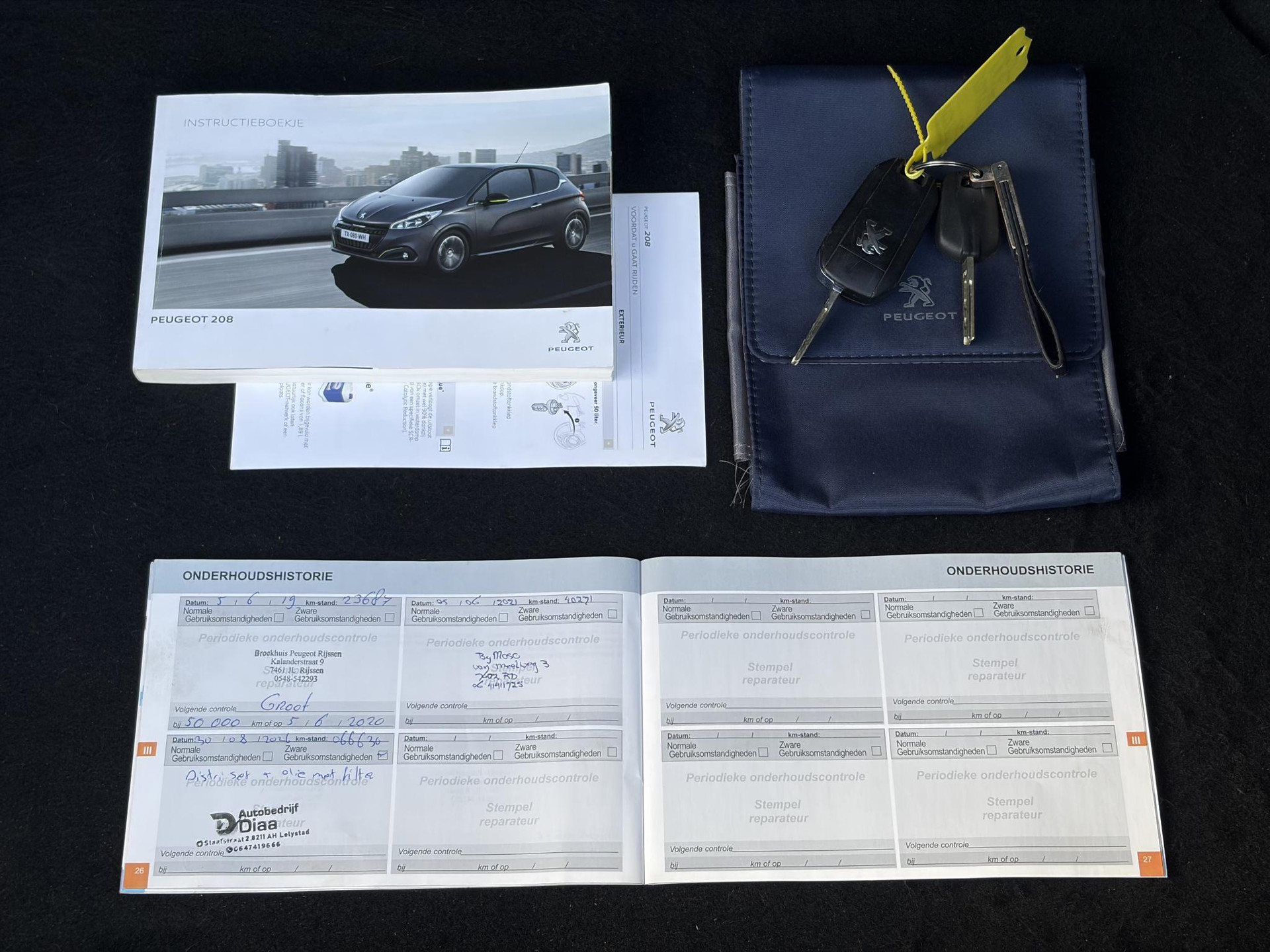 Peugeot 208 1.2 PureTech Blue Lion ✓Nieuwe D-riem✓Afn.Trekhaak✓Carplay✓Navi✓Airco✓Cruise✓Pdc✓2e Eigenaar✓Weinig Km✓5 Deurs✓N.A.P✓Apk tot 08-2027