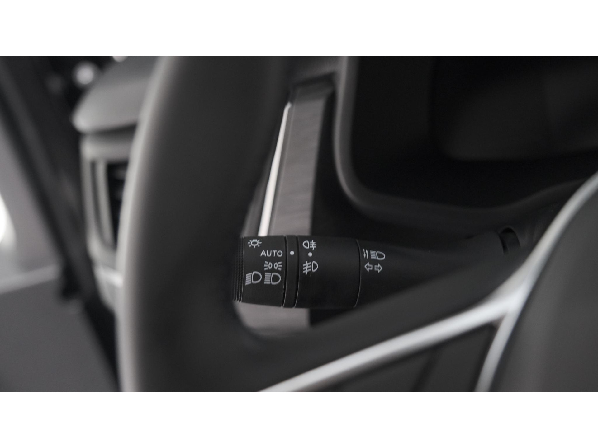 Renault Trafic 2.0 Blue dCi EDC 170 T29 L2H1 Extra DC | 6 Zitlplaatsen | Camera | Navigatie | Climate Control | Dubbele Cabine