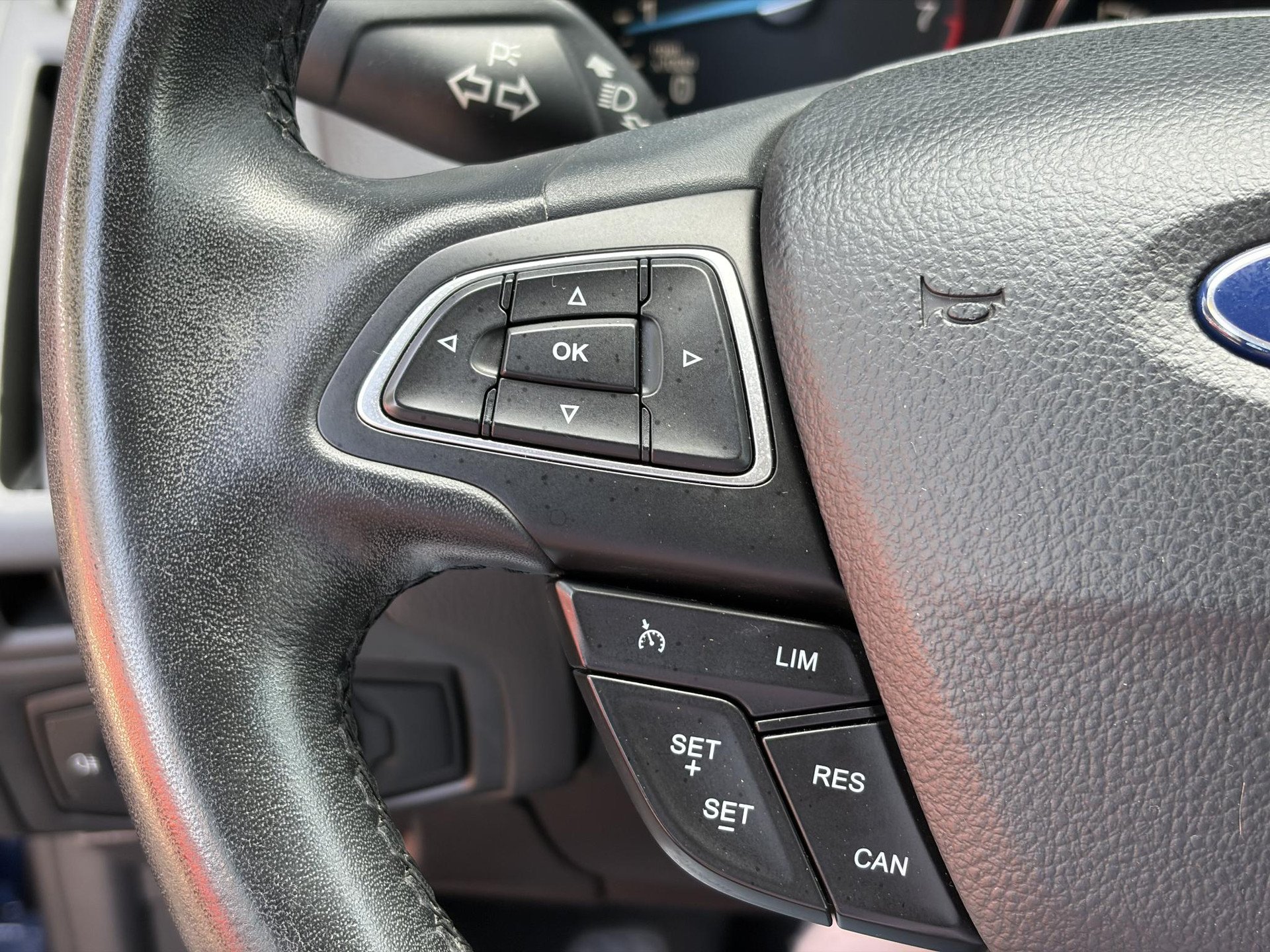Ford Focus 1.0 Trend Edition Dealer Onderhouden,Trekhaak,Navi,Airco,Cruise,2e Eigenaar,N.A.P,102pk,Apk tot 09-2027