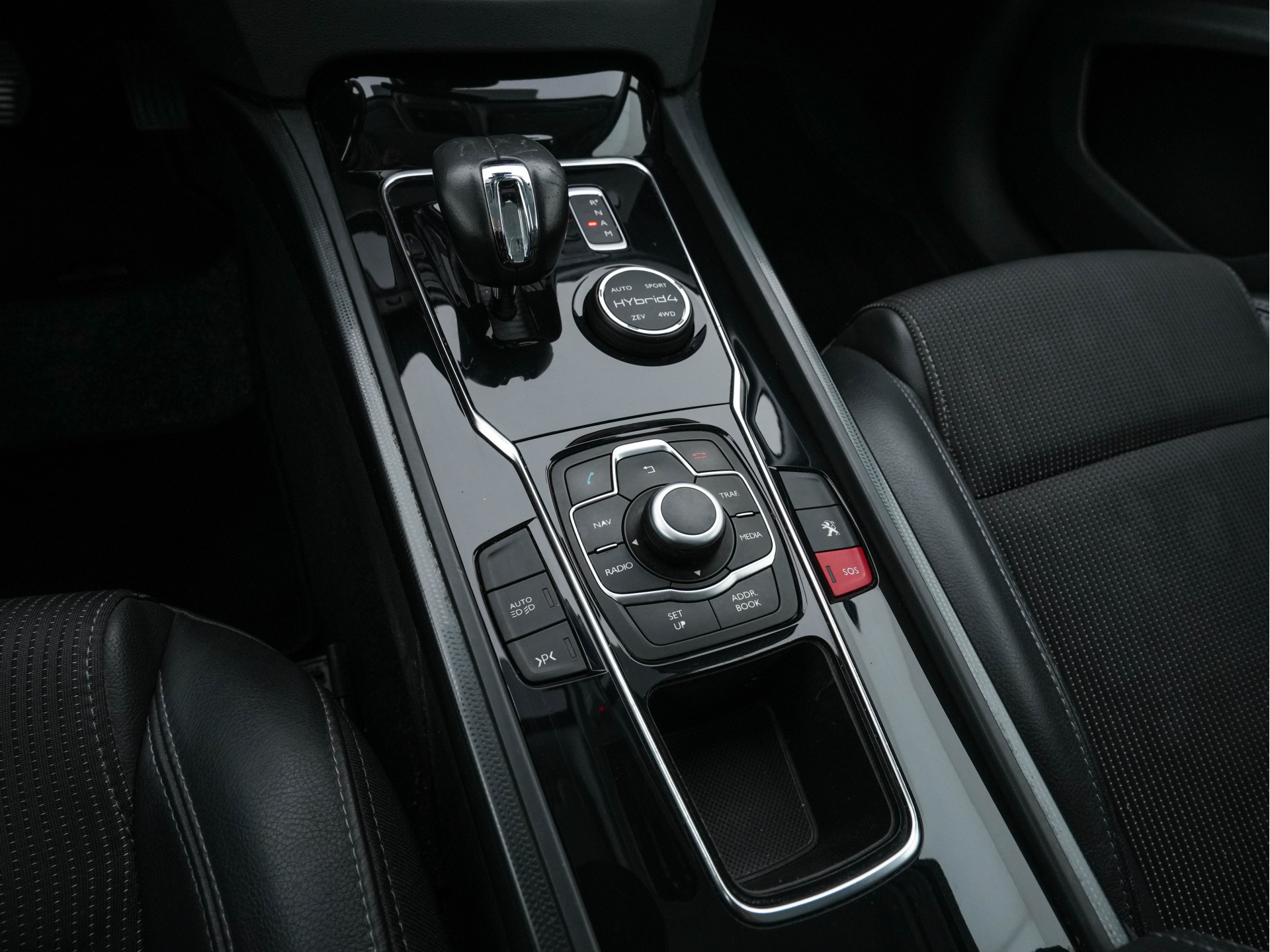 Peugeot 508 2.0 HDi Blue Lease Premium Hybrid4 Aut. *HEAD-UP | LEATHER-FABRIC | XENON | JBL-AUDIO | SHIFT-PADDLES | COMFORT-SEATS | KEYLESS | NAVI-FULLMAP | ECC | PDC | CRUISE | 17''ALU*