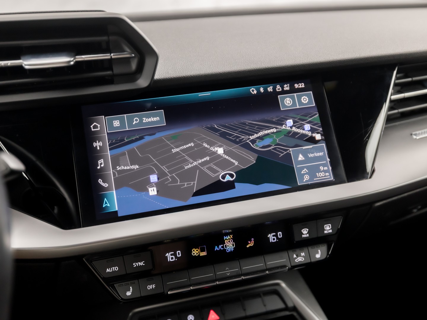 Audi A3 Sportback 30 TFSI Sport (APPLE CARPLAY, GROOT NAVI, CAMERA, ELEK STOEL, ADAPTIVE CRUISE, STOELVERWARMING, SPORTSTOELEN, GETINT GLAS, KEYLESS START, NIEUWSTAAT)