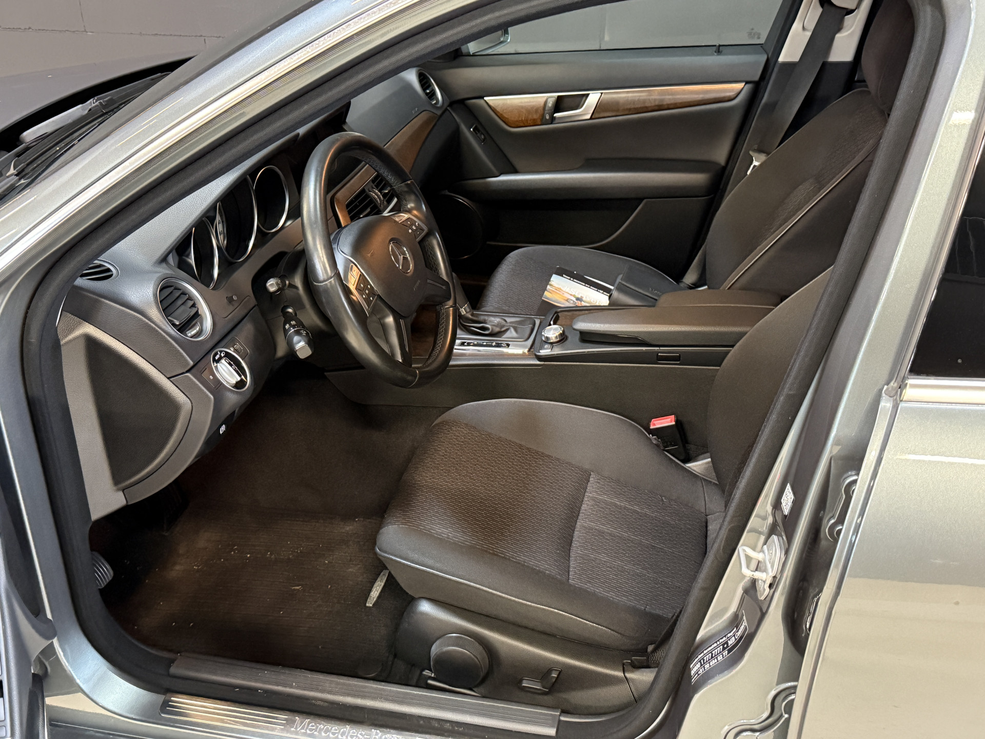 Mercedes-Benz C-klasse 200 Business Class 125! Elegance | Origineel NL | PDC V+A | Navi | BT
