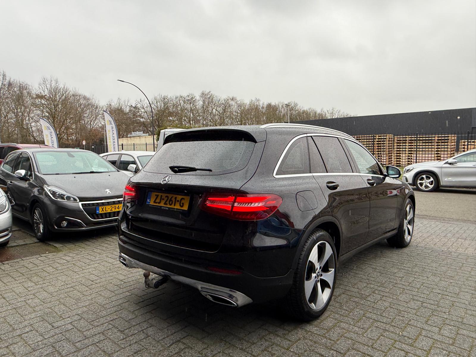 Mercedes-Benz GLC-klasse 220 d 4MATIC Premium Plus | 3/6/12MND GARANTIE | LED | CARPLAY | PANODAK | CRUISE | NAVI | TREKHAAK |