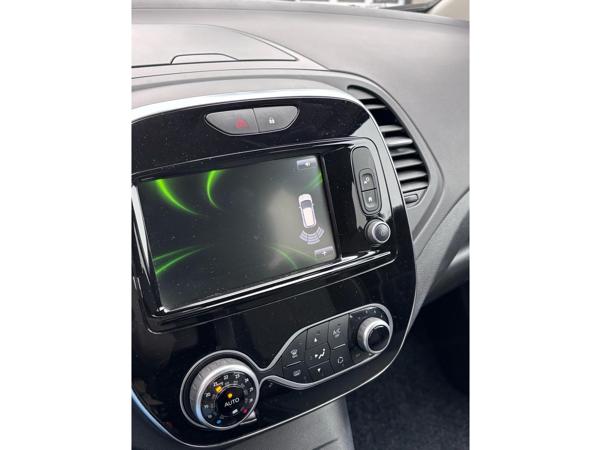 Renault Captur 1.3 TCe Intens | Trekhaak afneembaar | Navigatie | Parkeersensoren