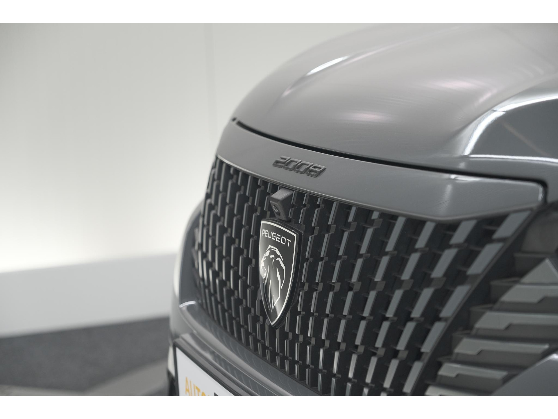 Peugeot 2008 PureTech 130 EAT8 Allure | 360 Camera | Adaptieve Cruise Control | Navigatie