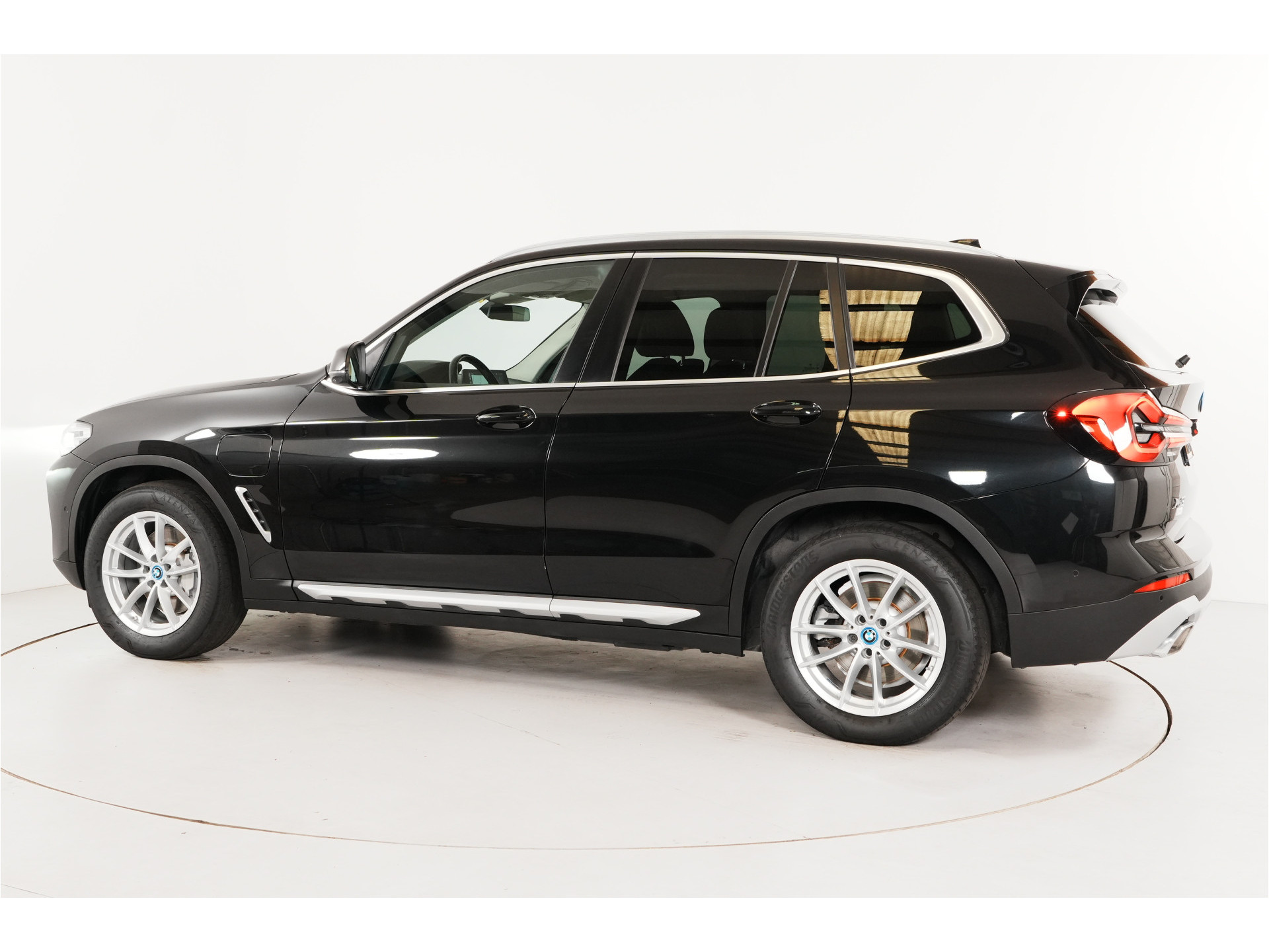 BMW X3 xDrive30e PHEV 293 pk | SOH 96% | Leder | 360° Cam | Adaptive Cruise | Sportstoelen |