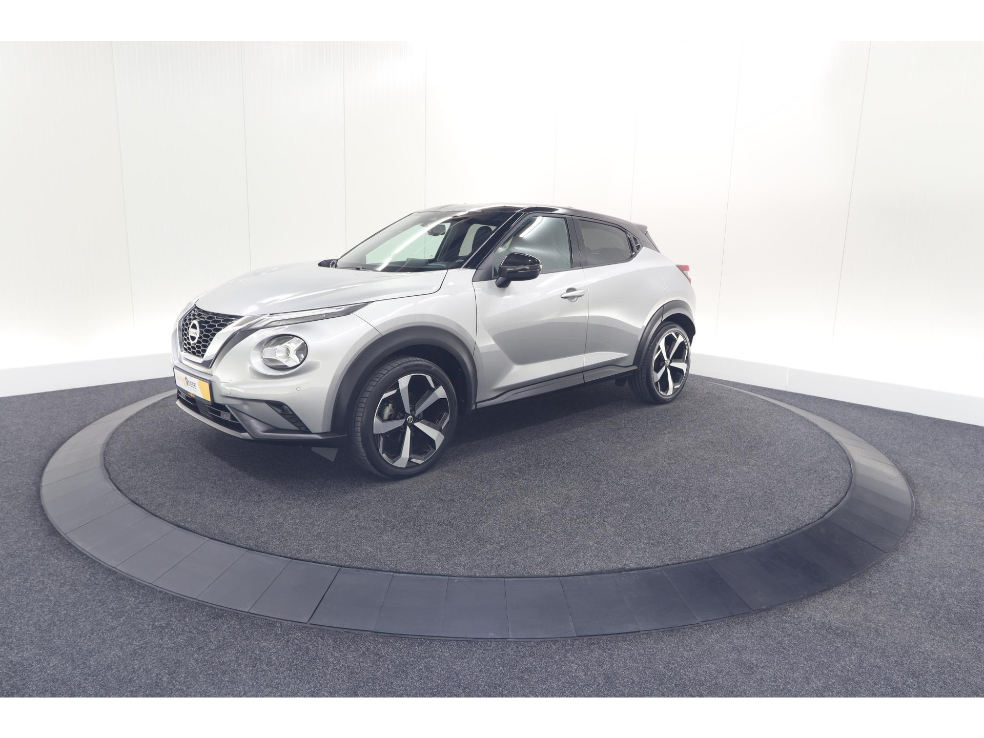 Nissan Juke 1.0 DIG-T Premiere Edition | Trekhaak | Camera | Apple Carplay | Parkeersensoren