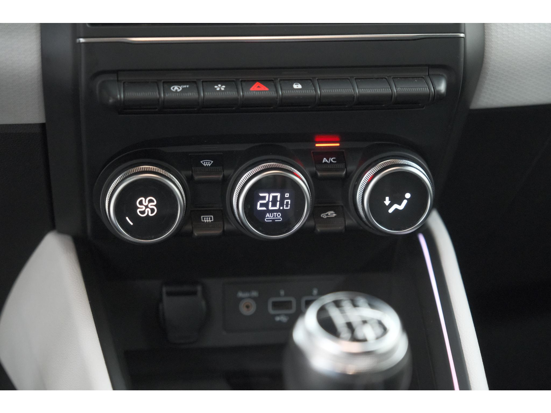 Renault Clio TCe 100 Intens | Dodehoekdetectie | Camera | Apple Carplay | Parkeersensoren