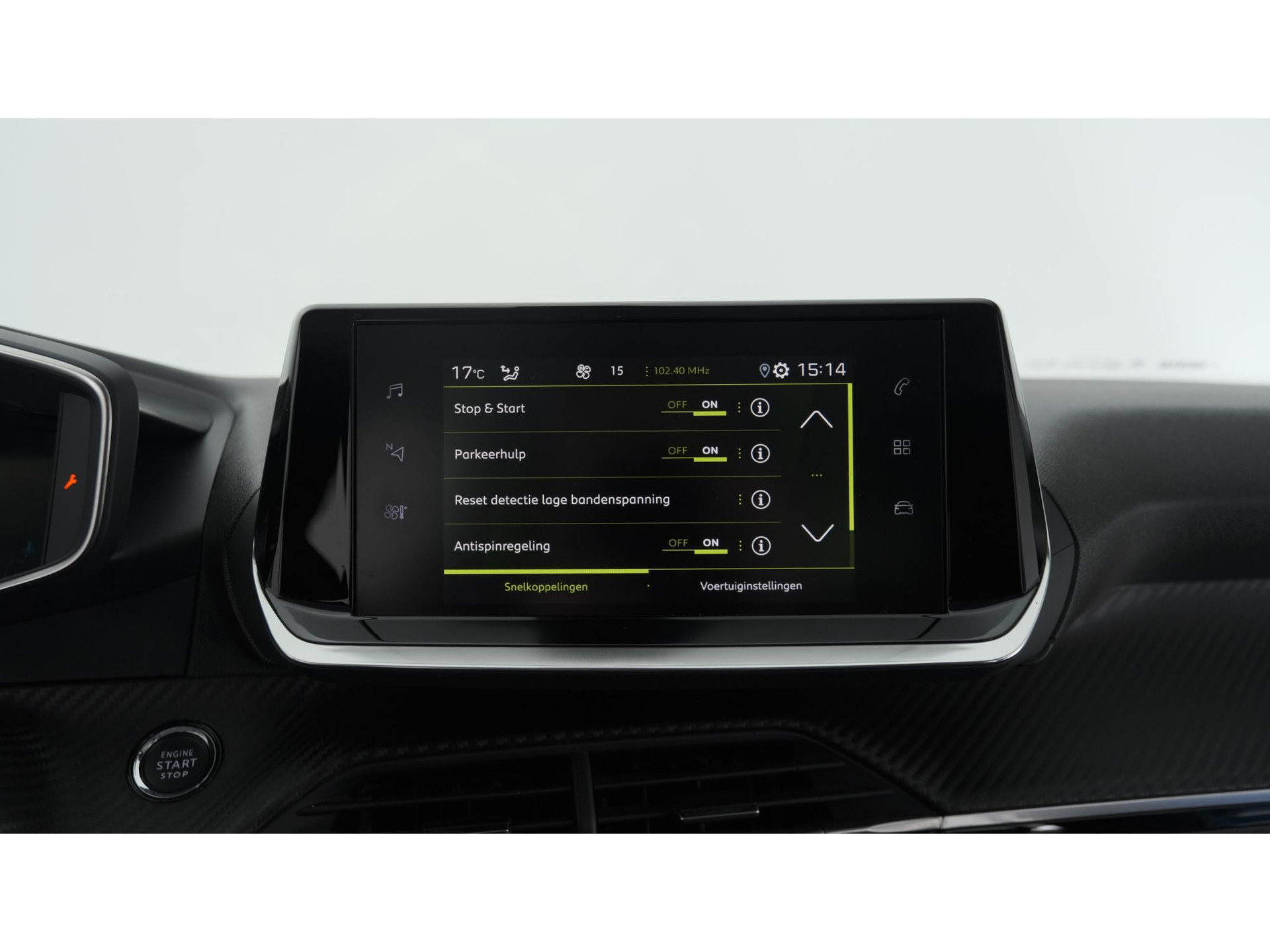 Peugeot 2008 PureTech 130 Allure | Trekhaak | Camera | Apple Carplay | Stoelverwarming | Parkeersensoren