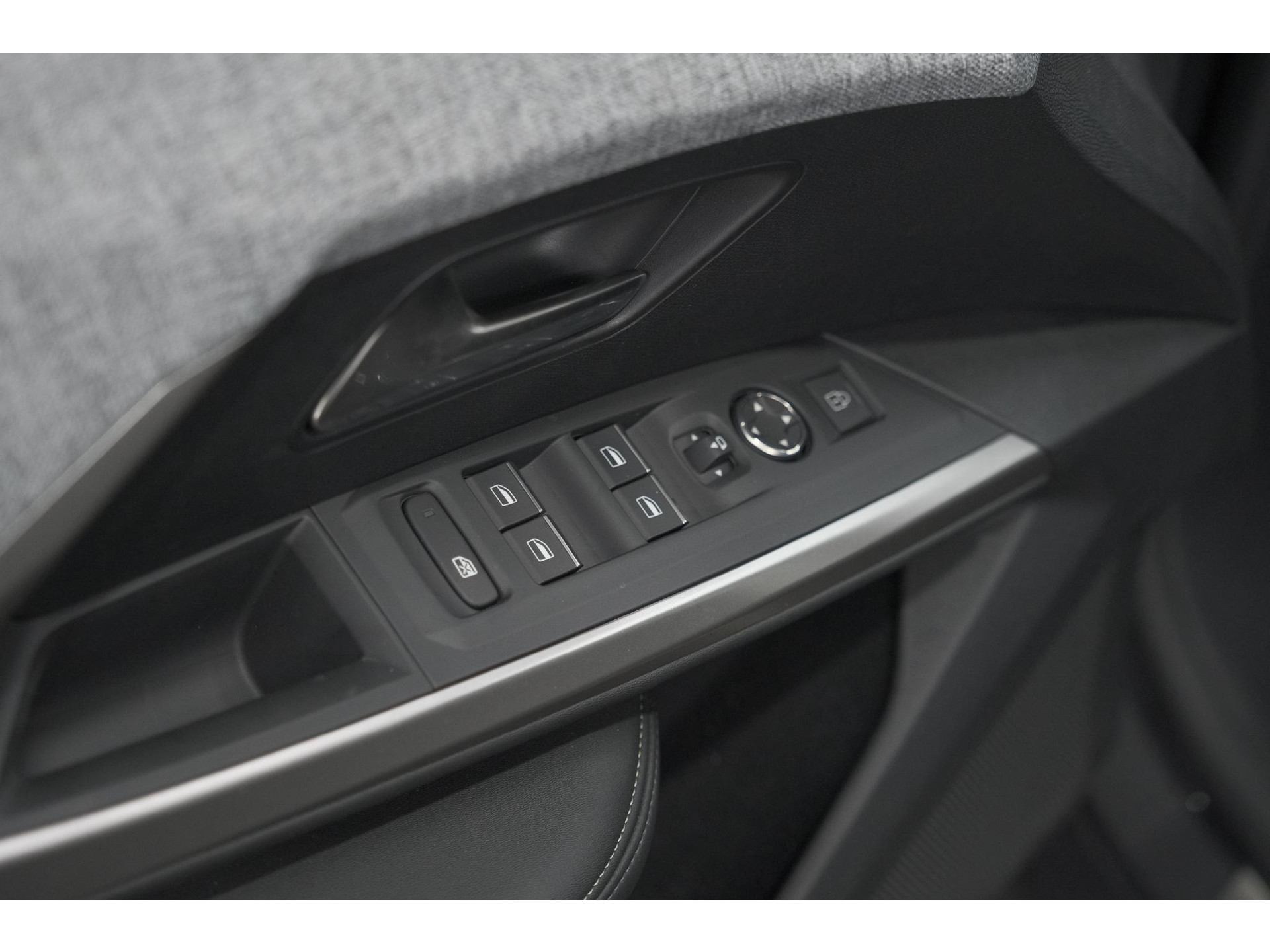 Peugeot 3008 1.2 Hybrid 145 GT | Elektrische Kofferklep | Camera | Adaptieve Cruise Control | Apple CarPlay