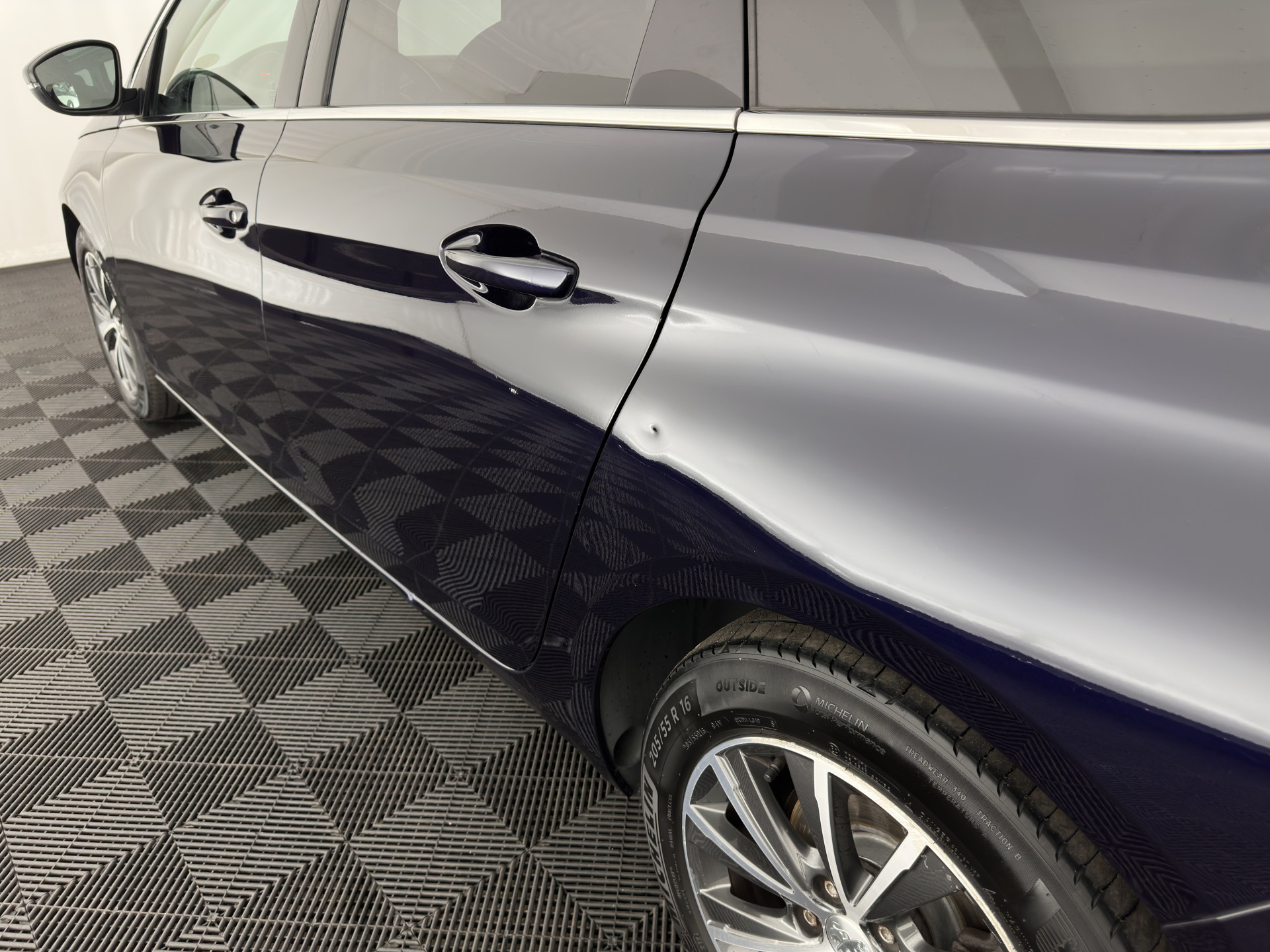 Peugeot 308 SW 1.6 BlueHDI Blue Lease Premium Aut. *PANO | FULL-LED | NAVI-FULLMAP | SPORT-SEATS | PRIVACY-GLASS | ECC | PDC | CRUISE | 16''ALU*