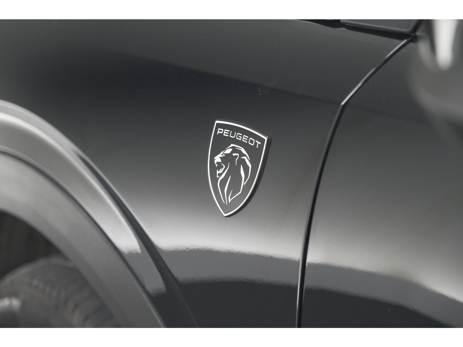 Peugeot 3008 1.2 Hybrid 145 GT | Adaptieve Cruise Control | Camera | Elektrische Kofferklep | Apple Carplay