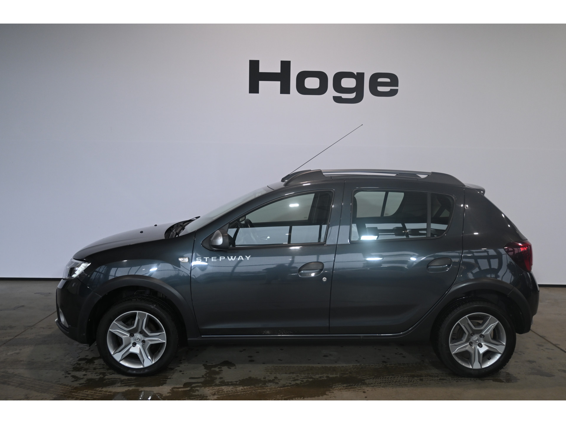 Dacia Sandero 0.9 TCe Stepway Tech Road Airco Navigatie Trekhaak Goed Onderhouden! Inruil Mogelijk!