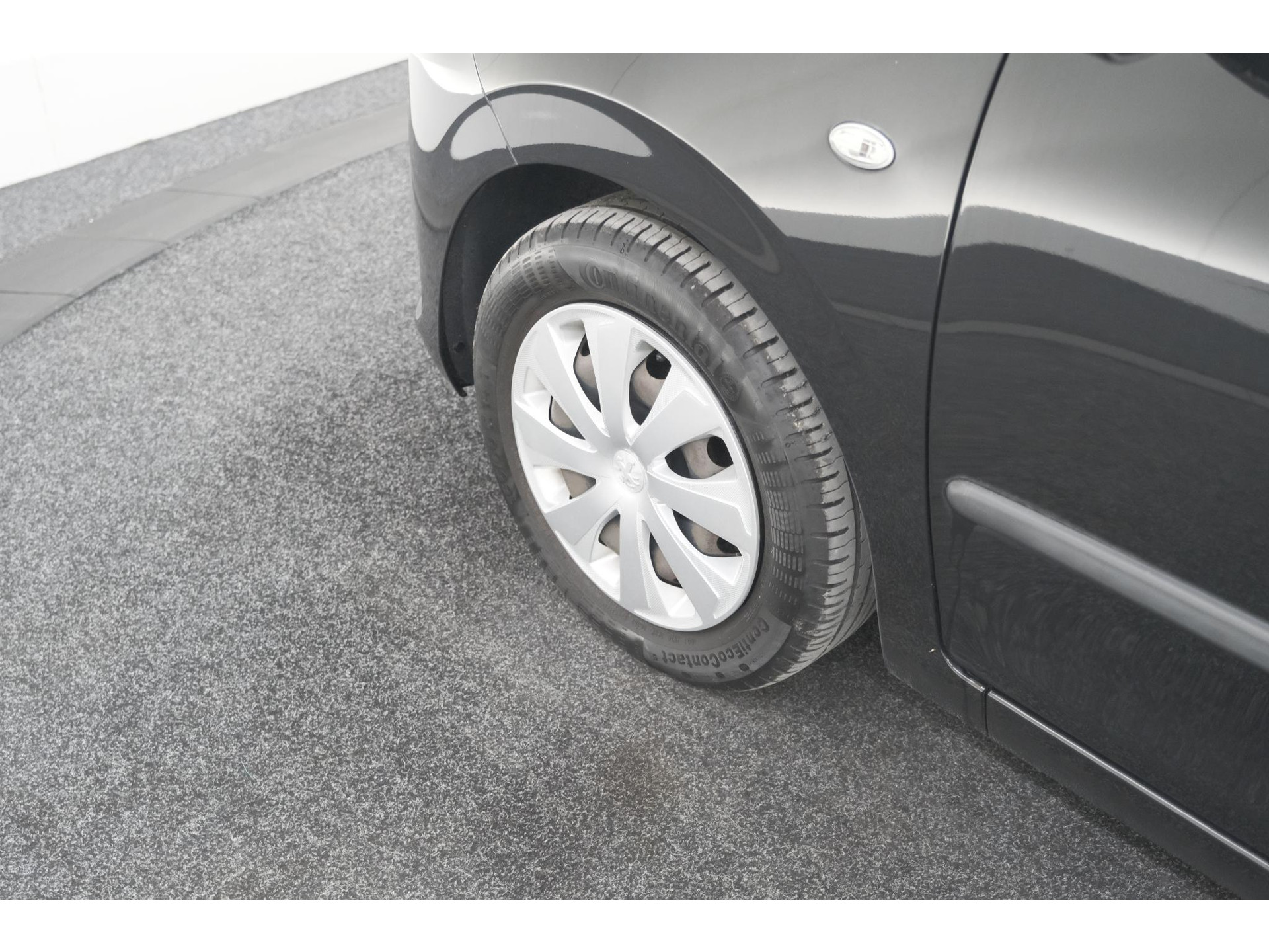 Peugeot 108 1.0 e-VTi Active | Unieke Auto! | Automaat | Airco | Getint Glas | Bluetooth Radio | 5 Deurs