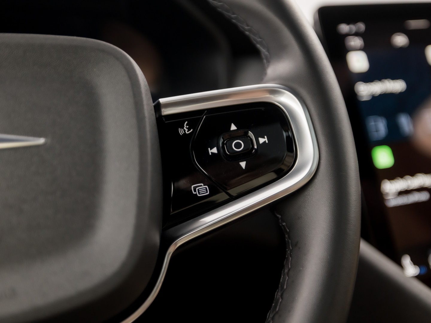 Polestar 2 Long Range Dual Motor Launch Edition 78kWh 408Pk Automaat (PANORAMADAK, HARMAN/KARDON, APPLE CARPLAY, 360 CAMERA, STOELVENTILATIE, MEMORY SEATS, GETINT GLAS, TREKHAAK, ELEK ACHTERKLEP, NIEUWSTAAT)