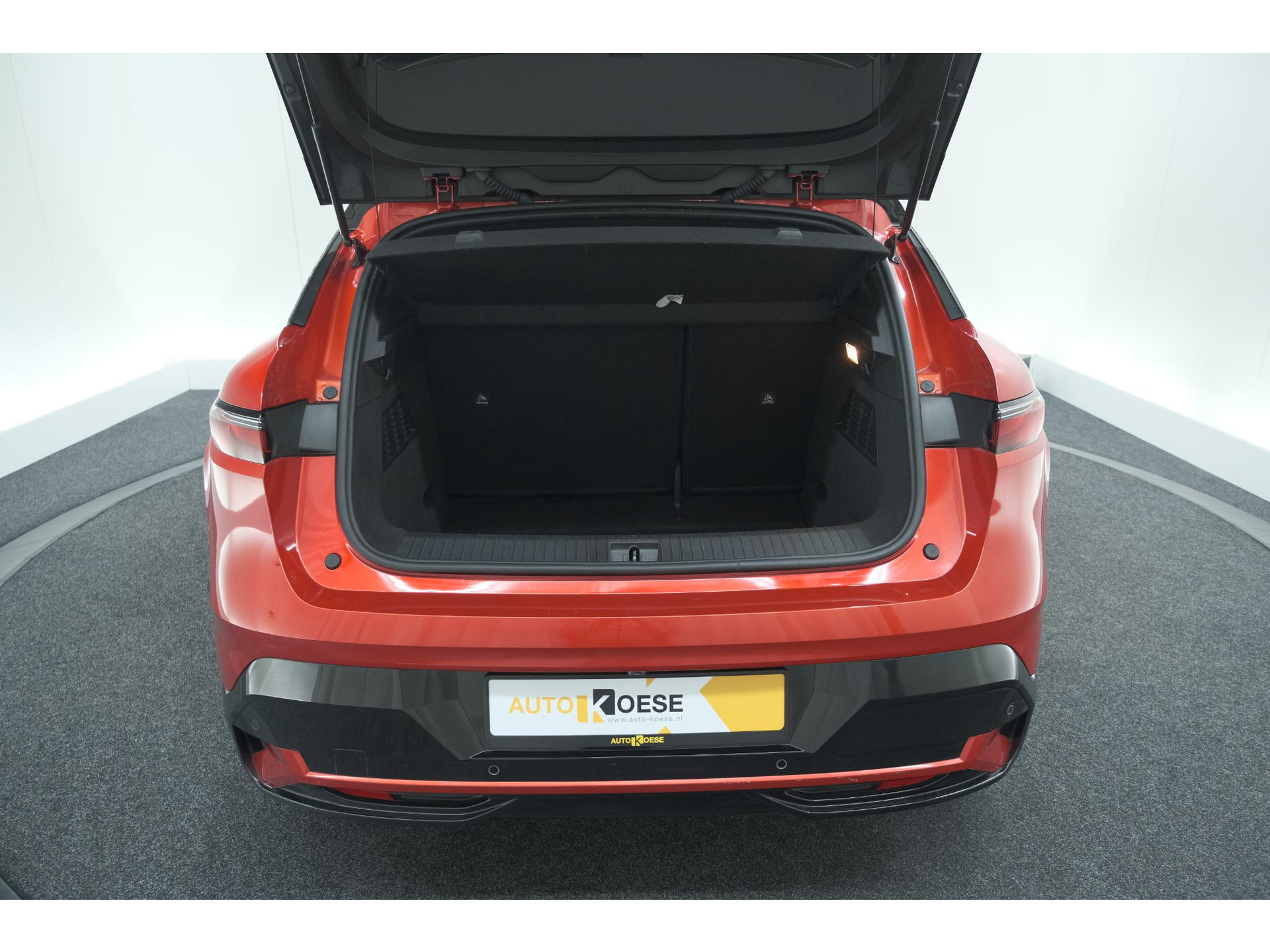 Renault Megane E-Tech EV60 Optimum Charge Techno | Adaptieve Cruise Control | Winterpakket | Dodehoekdetectie | Harman Kardon