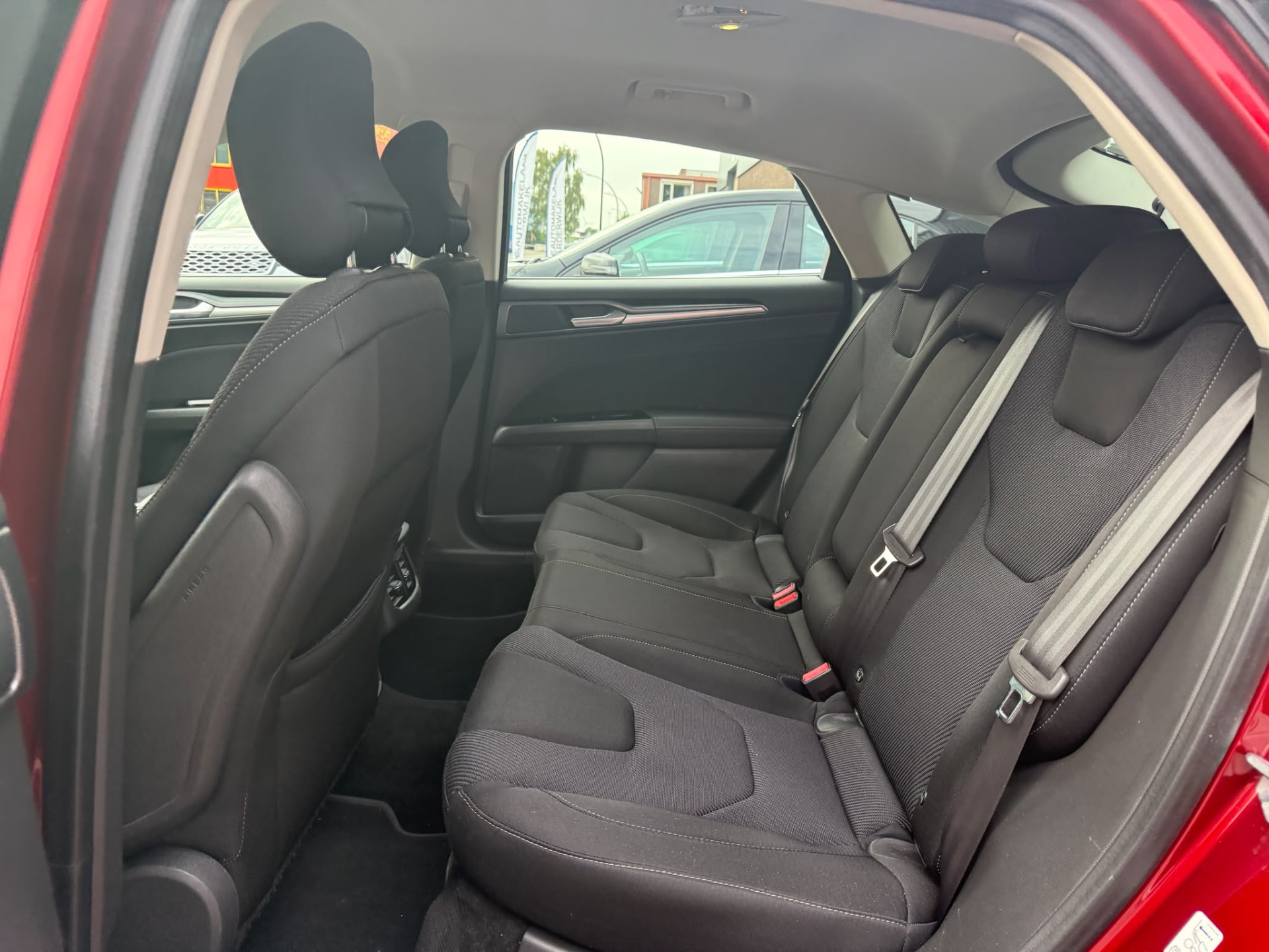 Ford Mondeo 2.0 Titanium | 3E EIGENAAR | 3/6/12MND GARANTIE | AUTOMAAT | LED | DODEHOEK | ACC | NAVI | TREKHAAK |SFEERVERL. | LMV |