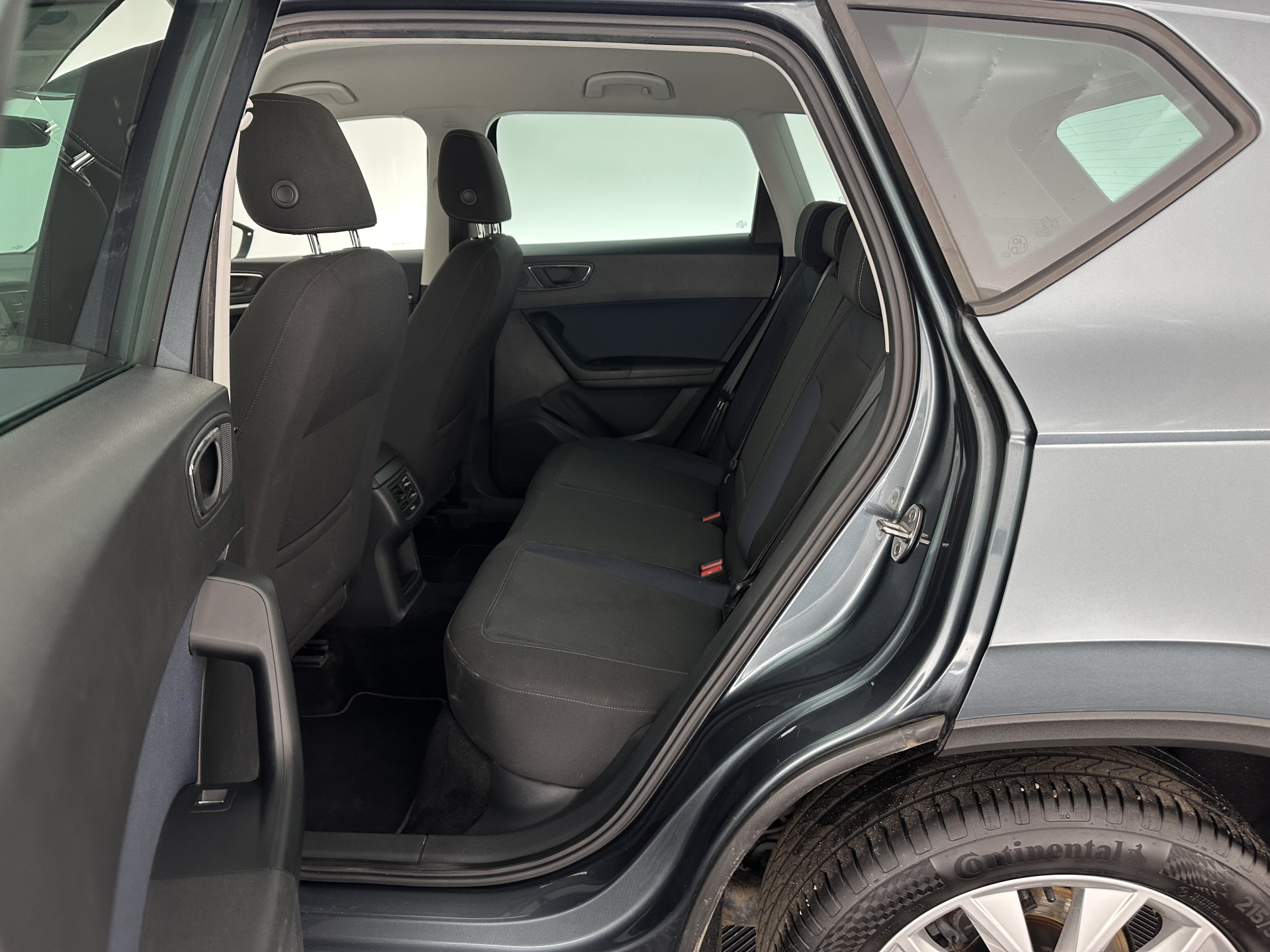 SEAT Ateca 1.0 EcoTSI Style (INCL-BTW) *FULL-LED | NAVI-FULLMAP | CAMERA | DAB+ | COMFORTSEATS |  ECC | PDC | CRUISE | PRIVACY-GLASS | CARPLAY | 17''ALU*