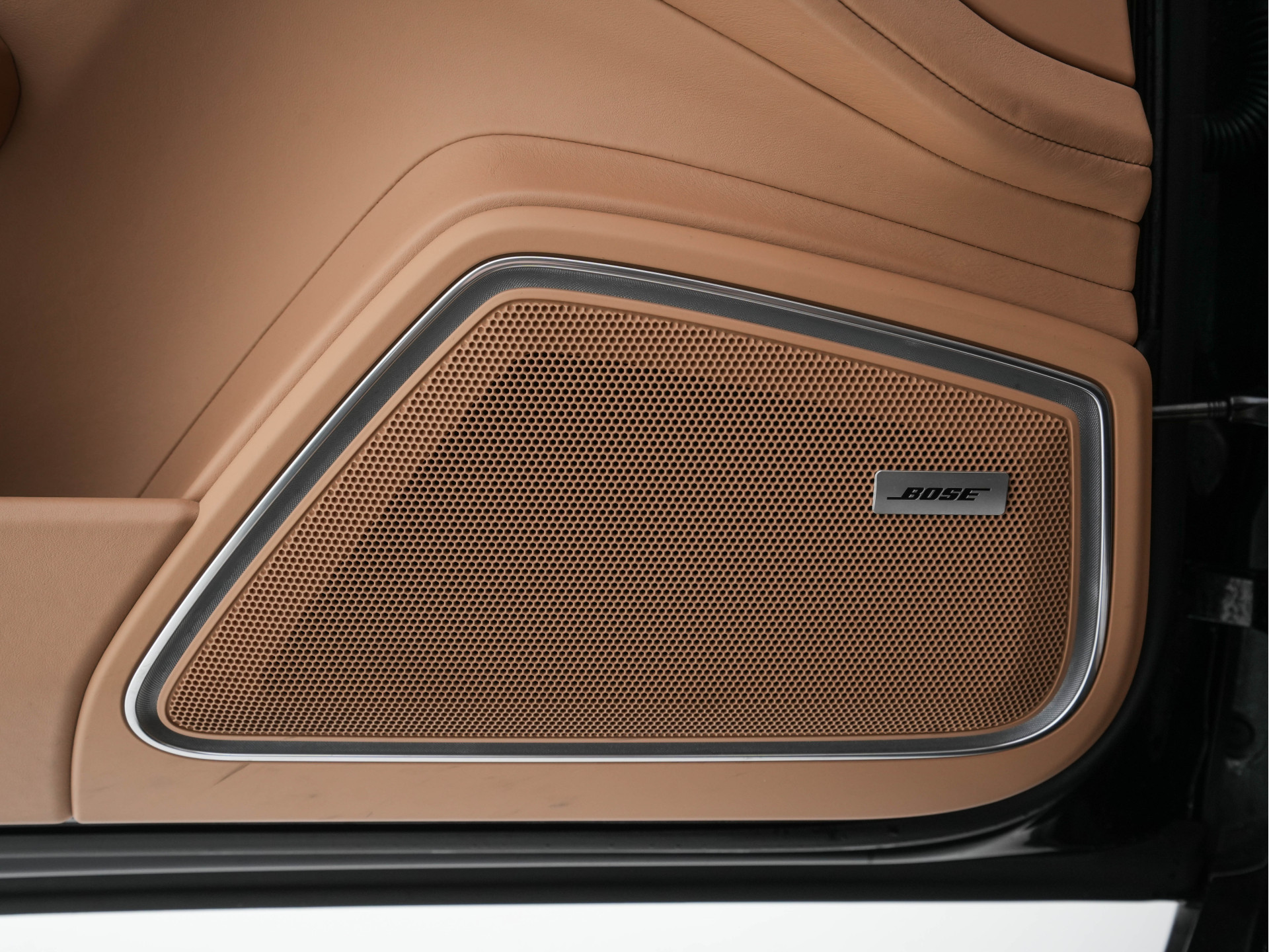 Porsche Panamera Sport Turismo 3.0 4 Sportchrono-Pack Aut. *PANO | LEATHER | MATRIX-LED | BOSE-SURROUND | MEMORY-PACK | TOPVIEW | KEYLESS | NAVI-FULLMAP | HEATED-SPORTSEATS | DAB+ | PRIVACYGLASS | SHIFTPADDLES | SPORT-EXHAUST | 21''ALU*