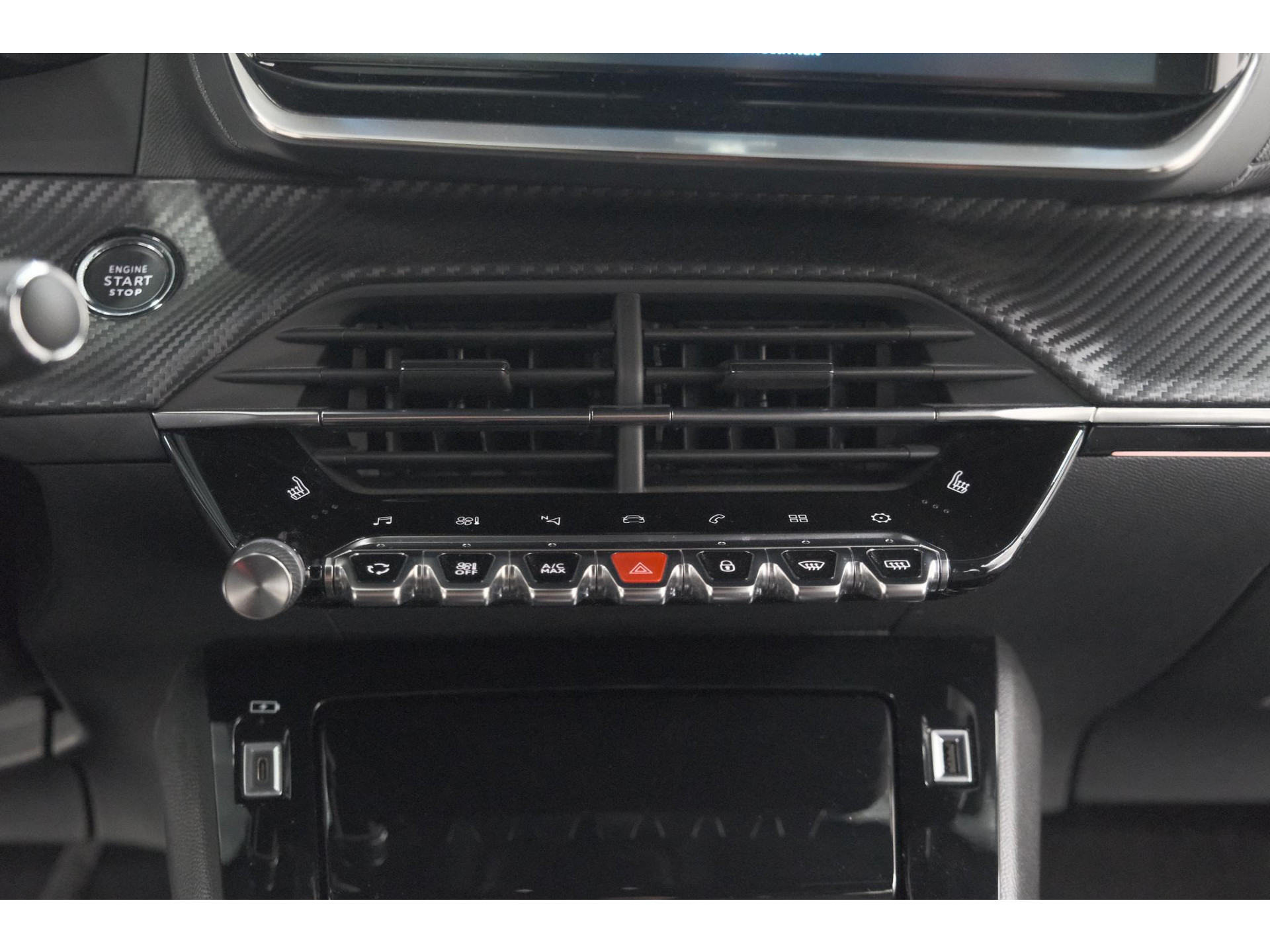 Peugeot 2008 PureTech 130 EAT8 GT | Camera | Dodehoekdetectie | Apple Carplay | Pack Winter