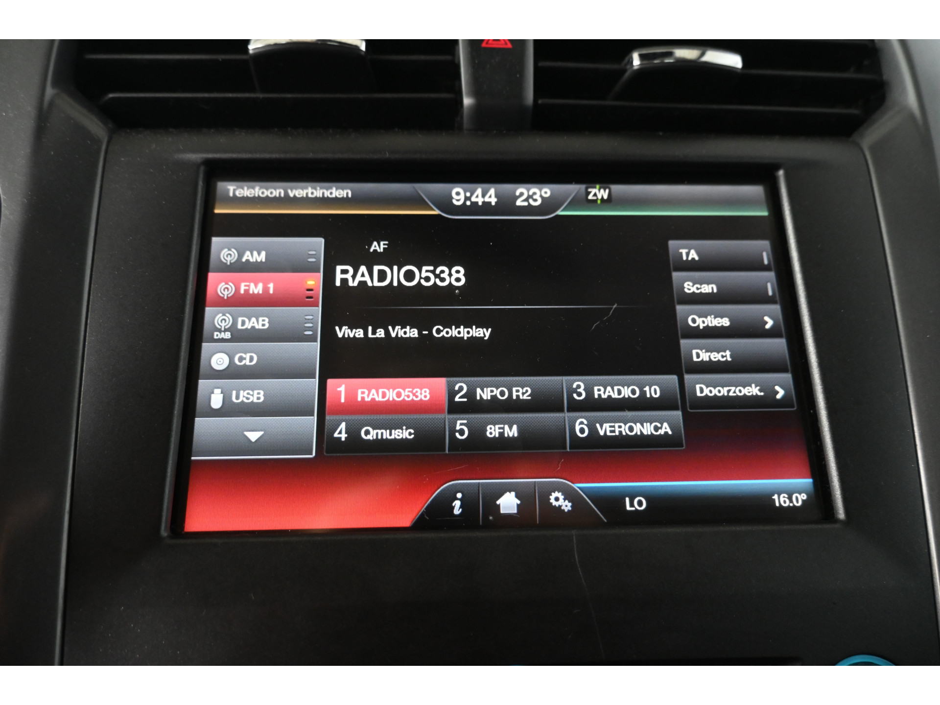 Ford Mondeo 1.5 Titanium Automaat Clima Navigatie Cruise Control Trekhaak Rijklaarprijs! Inruil Mogelijk!