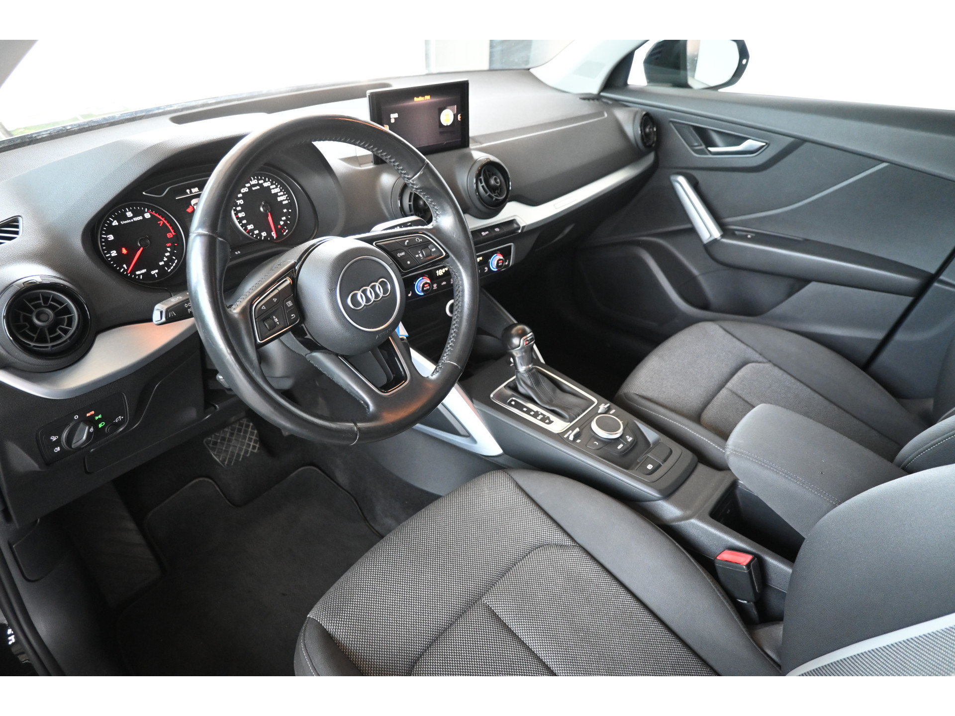 Audi Q2 1.4 TFSI CoD Design Pro Line Plus Automaat Clima Stoelverwarming Navigatie Rijklaarprijs! Inruil Mogelijk!